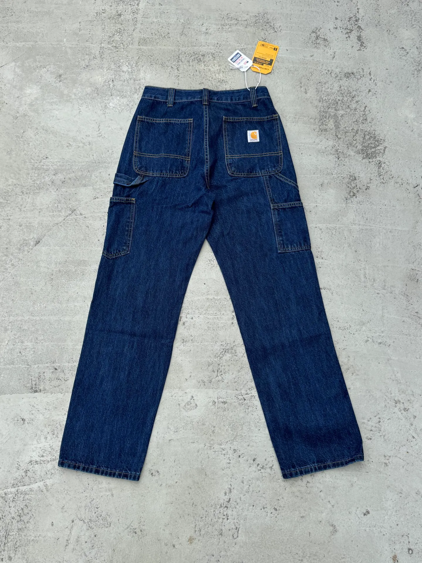 🅿️236 K044 Carhartt WIP Carhartt lumberjack Japanese style work style jeans, customized original logo buckle, YKK zipper fly, smooth and easy to pull! Many locations are reinforced with tacks, and the workmanship is solid! The overall tailoring adopts three-dimensional structure tailoring! Ergonomically designed, more flexible when wearing! The cut is streamlined and streamlined, allowing you to move flexibly with your body! Integrates functionality, beauty and durability! Suitable for business, travel, leisure and many other occasions! Straight fit Color: Blue Size: S-XXL
