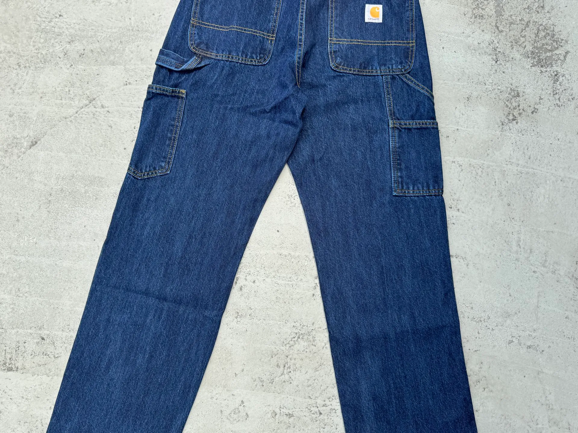 🅿️236 K044 Carhartt WIP Carhartt lumberjack Japanese style work style jeans, customized original logo buckle, YKK zipper fly, smooth and easy to pull! Many locations are reinforced with tacks, and the workmanship is solid! The overall tailoring adopts three-dimensional structure tailoring! Ergonomically designed, more flexible when wearing! The cut is streamlined and streamlined, allowing you to move flexibly with your body! Integrates functionality, beauty and durability! Suitable for business, travel, leisure and many other occasions! Straight fit Color: Blue Size: S-XXL