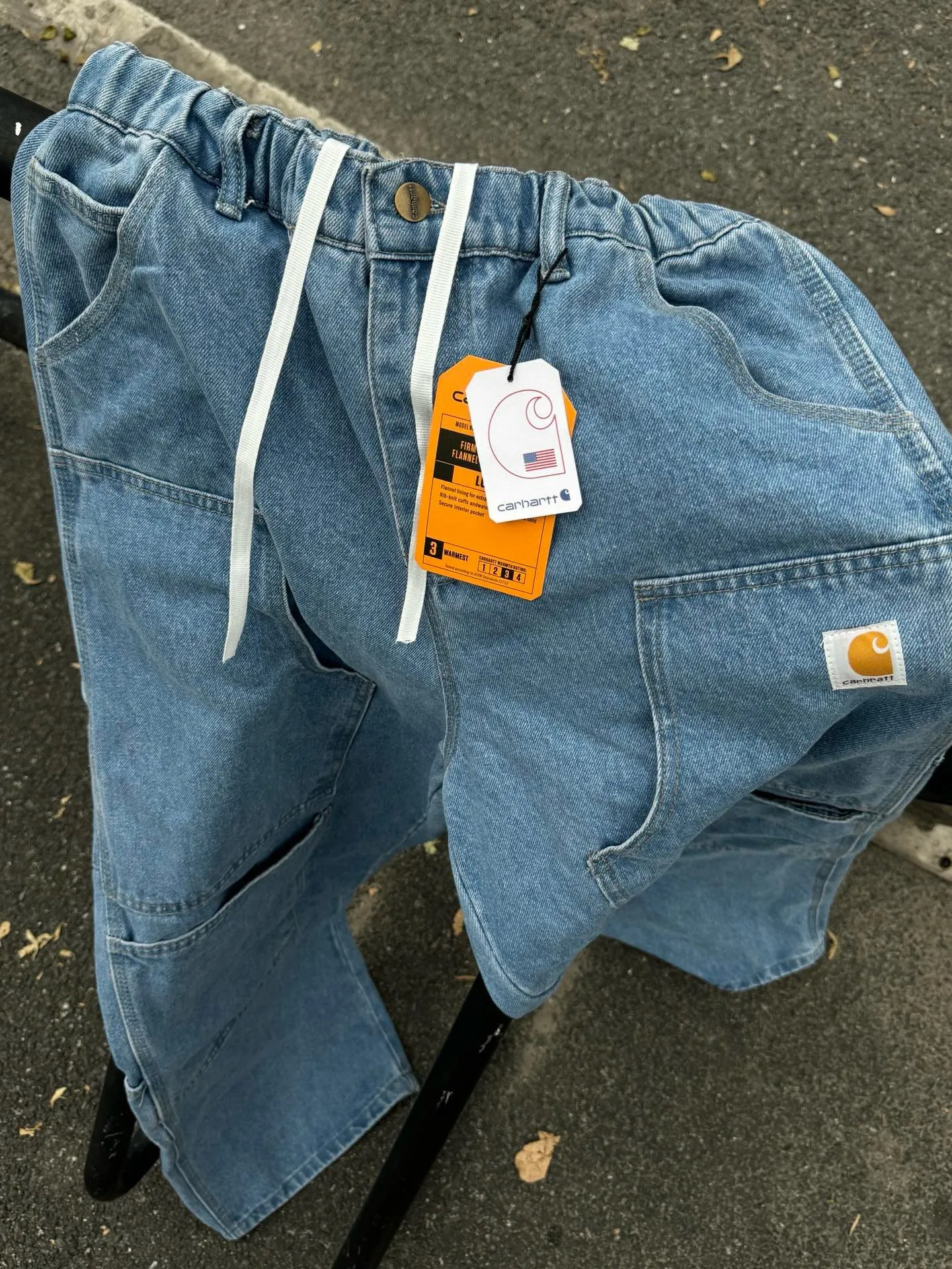 🅿️250 K034 Carhartt WIP Carhartt multi-pocket Japanese style workwear style Carhartt family joint series Carhartt deconstructed inverted double-knee jeans. Customized original logo buckle, YKK zipper fly, smooth and easy to pull! Many locations are reinforced with tacks, and the workmanship is solid! The overall tailoring adopts three-dimensional structure tailoring! Ergonomically designed, more flexible when wearing! The cut is streamlined and streamlined, allowing you to move flexibly with your body! Integrates functionality, beauty and durability! Suitable for business, travel, leisure and many other occasions! Straight fit Color: Blue Size: S-XXL