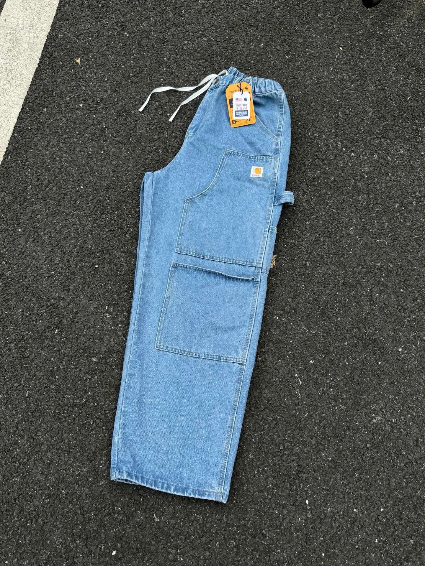 🅿️250 K034 Carhartt WIP Carhartt multi-pocket Japanese style workwear style Carhartt family joint series Carhartt deconstructed inverted double-knee jeans. Customized original logo buckle, YKK zipper fly, smooth and easy to pull! Many locations are reinforced with tacks, and the workmanship is solid! The overall tailoring adopts three-dimensional structure tailoring! Ergonomically designed, more flexible when wearing! The cut is streamlined and streamlined, allowing you to move flexibly with your body! Integrates functionality, beauty and durability! Suitable for business, travel, leisure and many other occasions! Straight fit Color: Blue Size: S-XXL
