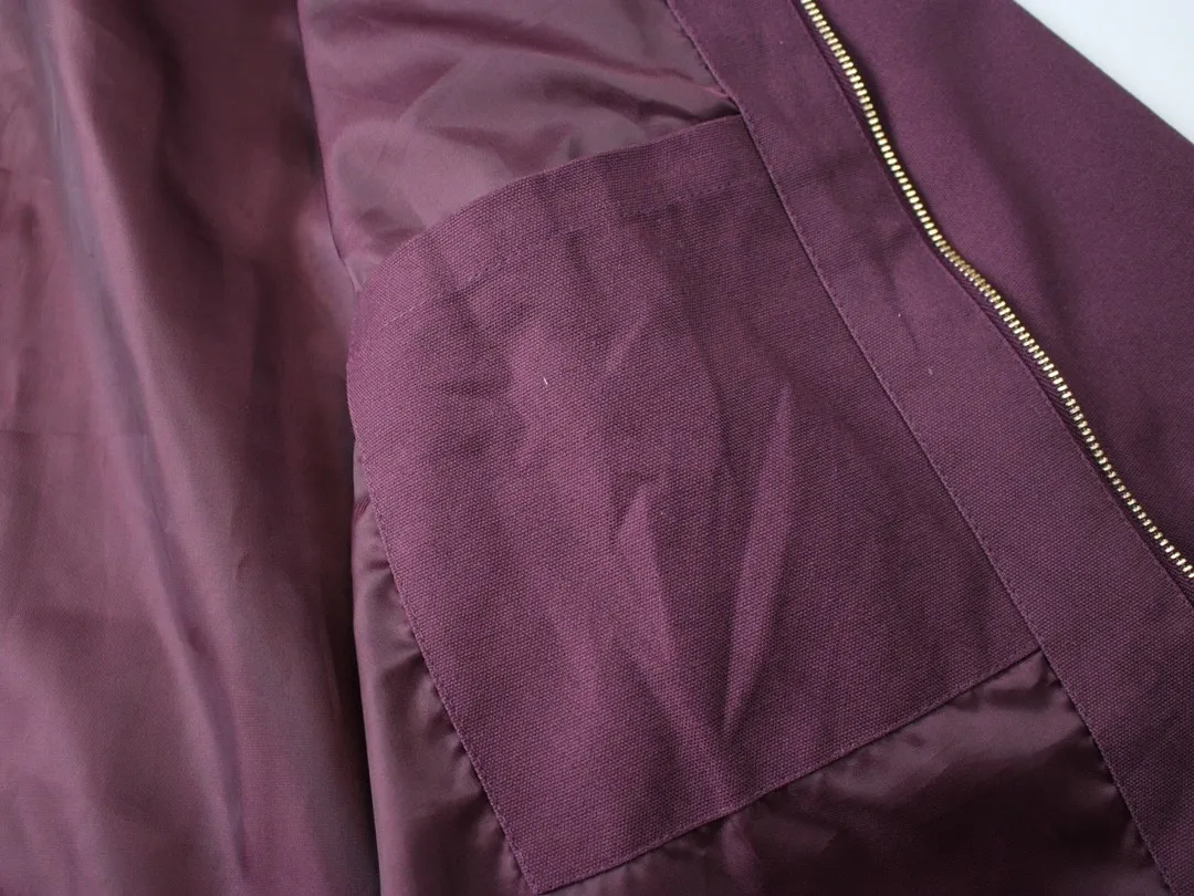 🅿️330 New: Style number: B123 Carhartt Wip Carhartt classic Detroit zipper jacket couple casual work jacket 1️⃣The fabric is made of new environmentally friendly twill fabric. The light wash feels and the color will look better with time. It is a very high-quality fabric!  2️⃣The workmanship details are perfectly controlled, the classic logo is embroidered on the chest, the corduroy lapel highlights the unique style, the customized gold zipper, and the gold buttons all have logos that become more unique as they wear out with use! 3️⃣ Suitable for daily wear and can be worn in various styles. It is a very versatile jacket for men and women! Color: black, yellow, purple Size: S, M, L, XL