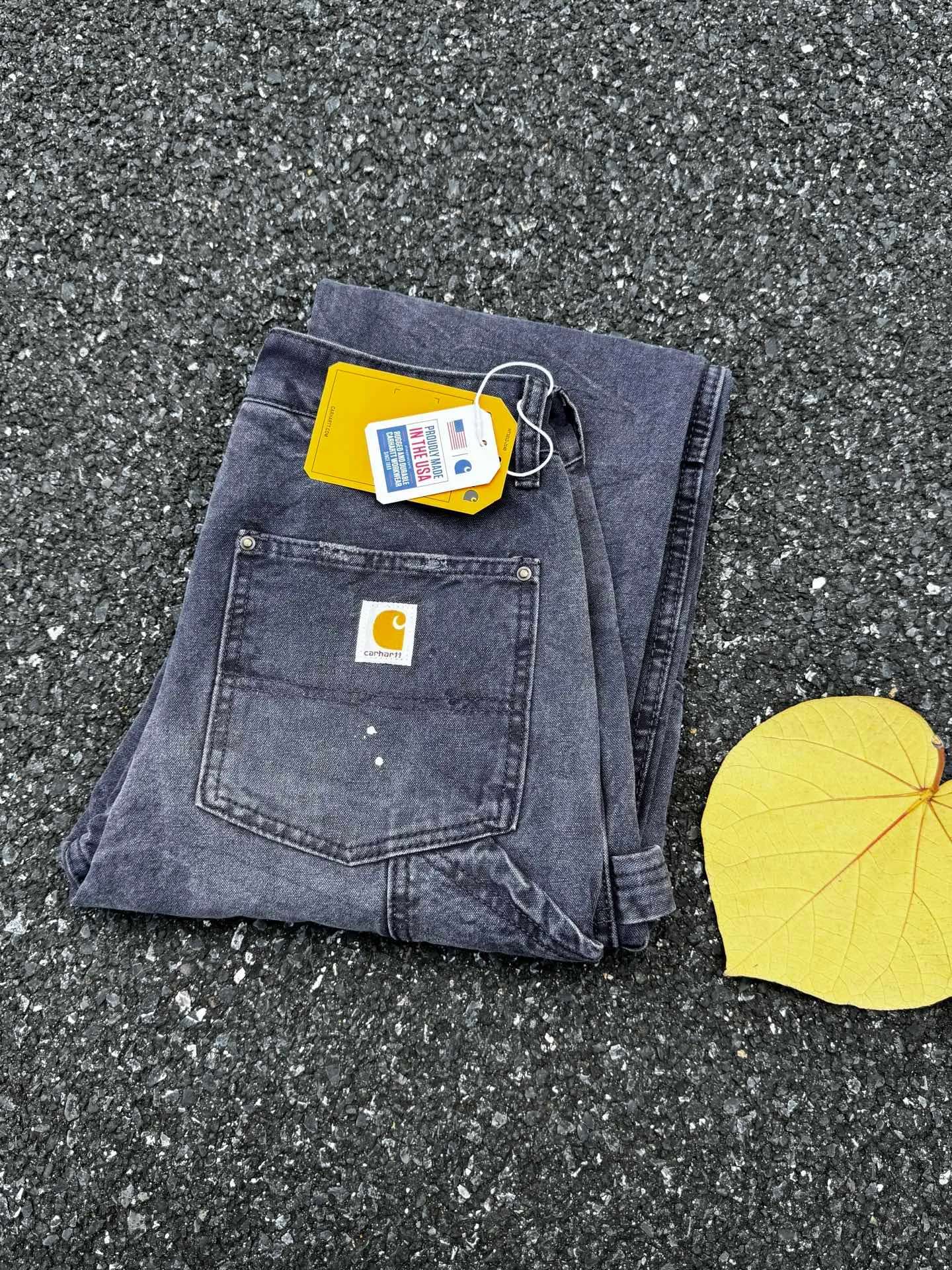 🅿️270 KH2 top vtg Carhartt WIP Carhartt vintage splashed ink holes distressed retro lumberjack Japanese work style jeans Accessories: Customized original logo buckle, including the internal top bracket, which is also compared to the original one with logo hole nails, YKK zipper fly, smooth and easy to pull! Many locations are reinforced with tacks, and the workmanship is solid!  Fabric: The table is made of original authentic custom-made imported fabrics, and the overall tailoring adopts three-dimensional structure tailoring! Ergonomically designed, more flexible when wearing! The cut is streamlined and streamlined, allowing you to move flexibly with your body! Integrates functionality, beauty and durability! Suitable for business, travel, leisure and many other occasions! Straight version Color: Splash gray purple Code number: 28 30 32 34 36