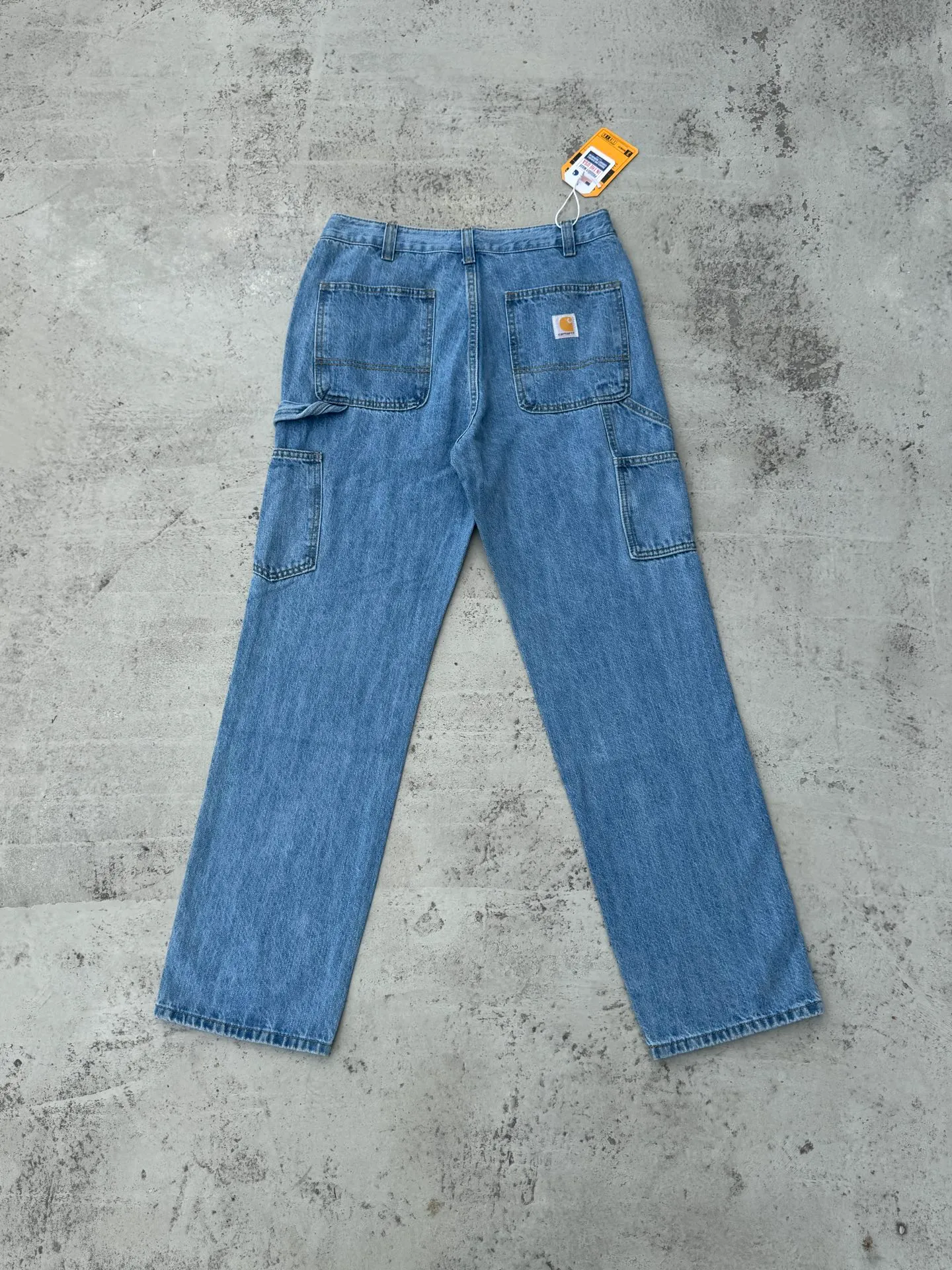 🅿️236 K055 Carhartt WIP Japanese style work style jeans with customized original logo buckle, YKK zipper fly, smooth and easy to pull! Many locations are reinforced with tacks, and the workmanship is solid! The overall tailoring adopts three-dimensional structure tailoring! Ergonomically designed, more flexible when wearing! The cut is streamlined and streamlined, allowing you to move flexibly with your body! Integrates functionality, beauty and durability! Suitable for business, travel, leisure and many other occasions! Straight fit Color: Blue Size: S-XXL