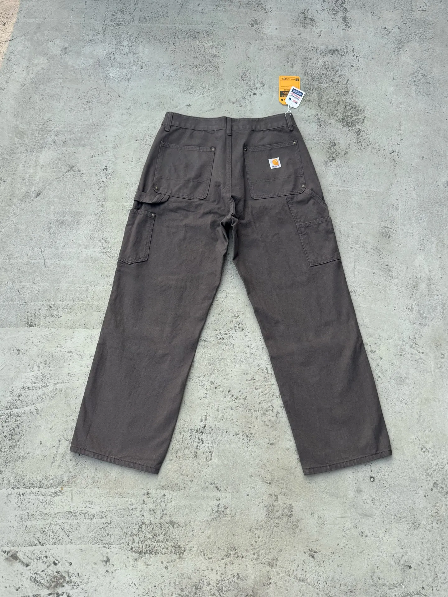 🅿️250 K021 Carhartt WIP Japanese style work style jeans with customized original logo buckle, YKK zipper fly, smooth and easy to pull! Many locations are reinforced with tacks, and the workmanship is solid! The overall tailoring adopts three-dimensional structure tailoring! Ergonomically designed, more flexible when wearing! The cut is streamlined and streamlined, allowing you to move flexibly with your body! Integrates functionality, beauty and durability! Suitable for business, travel, leisure and many other occasions! Straight version Color: Dark Gray Size: S-XXL (28 30 32 34 36)