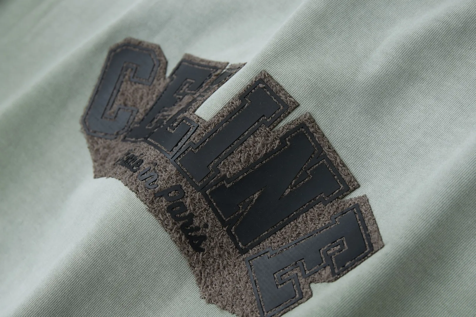 🅿️230 ✨CEL✨🆕25SS Spring and Summer New Style Distressed Printed Short Sleeves Light Luxury Essential Item for Men and Women's Daily Commuting Correct Version Welcome to Compare Detailed Features · 280g 100% pure cotton double yarn jersey fabric · Custom dyed in the same cylinder, special thickened 32 count double-ply 1X1 thread · Wow glue patch . Ready-made garment dyeing Then do the faded fried snowflake process, then wash with water to make it look old. General washing improves the effect · Double-needle stitching across seams · Original main mark, washed tag, branded moisture-proof paper packaging Color: black/green//blue/coffee/ Size: S/M/L/XL