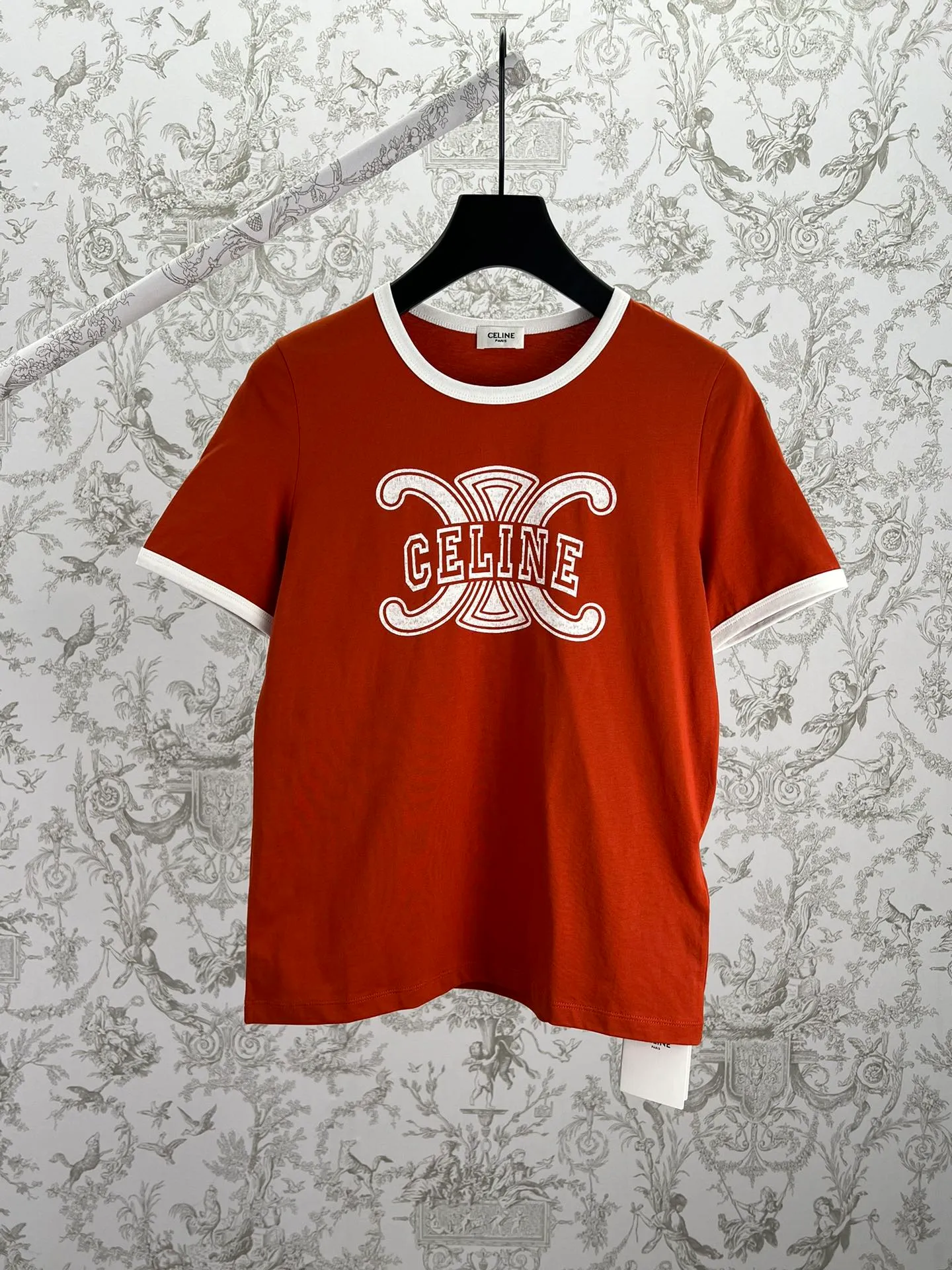🅿️240 Celine 25ss new jersey 70s style T-shirt decorated with CELINE PARIS TRIOMPHE print, classic fit, round neck, contrasting ribbed trim Size: S.M.L