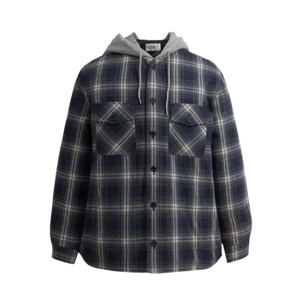 🅿️800 [Exclusive supply] Celine plaid cashmere hooded jacket is made of high-quality cashmere fabric. Cashmere is famous for its softness, warmth and lightness, providing the wearer with excellent comfort and warmth. Hooded design The unique hooded element is both practical and beautiful, providing extra warmth to the wearer while also adding to the overall sense of layering. Plaid pattern As a classic element, the combination of plaid and cashmere fabric makes the whole piece of clothing more visually rich and layered. The navy blue color makes the whole piece of clothing more youthful, fashionable and high-end. Style and cut According to Celine's consistent design concept, this jacket-style shirt has a crisp shape and a well-fitting cut, which can well modify the body lines and show the wearer's elegance. The letter pattern is displayed on the fabric through glue printing. The scraper pressure is even and the scraping is done in 5 times to ensure that the glue is fully penetrated and covered. After curing at high temperature, the pigment is firmly bonded to the cotton fiber. The ink-absorbing and penetrating properties of the cotton fiber make the pattern less likely to fall off due to friction. Size:46-48-50-52