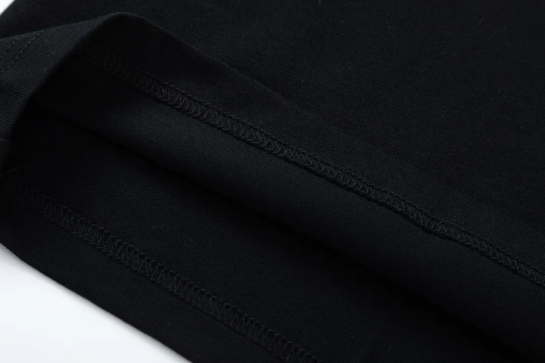 🅿️170 Celine 2025 new style customized woolen Arc de Triomphe letter logo, same style for men and women, short-sleeved T-shirt ·Customized 280g 100% double yarn pure cotton fabric ·Dyeing 32 counts double-strand thread ·Collar label, hangtag, main mark and three labels complete Color: black Size: XS S M L