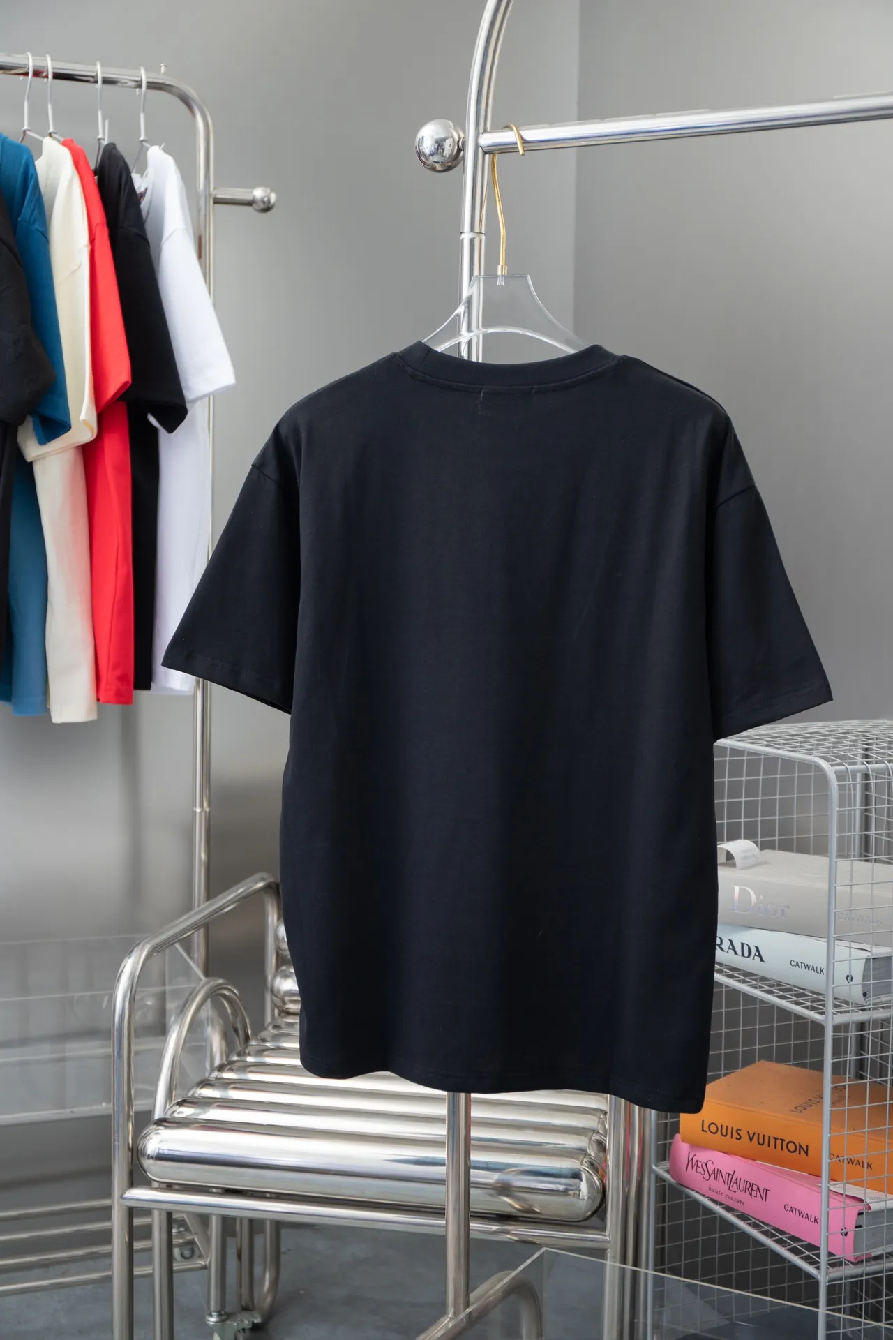 🅿️170 High quality CEL25 early spring new T-shirt, classic logo letter pattern short sleeves, official website synchronization, pure cotton fabric at the counter! Comfortable against the skin, durable and easy to wear, classic and simple logo design, meticulous original craftsmanship, customized 290G same vat dyed fabric, very comfortable to the touch, latest brick cabinet synchronization, OS off-shoulder version, fashionable and personalized, super versatile and good-looking, very suitable for both men and women, must-have style, hang tag, collar label, washed wheat, complete with three labels S M L XL