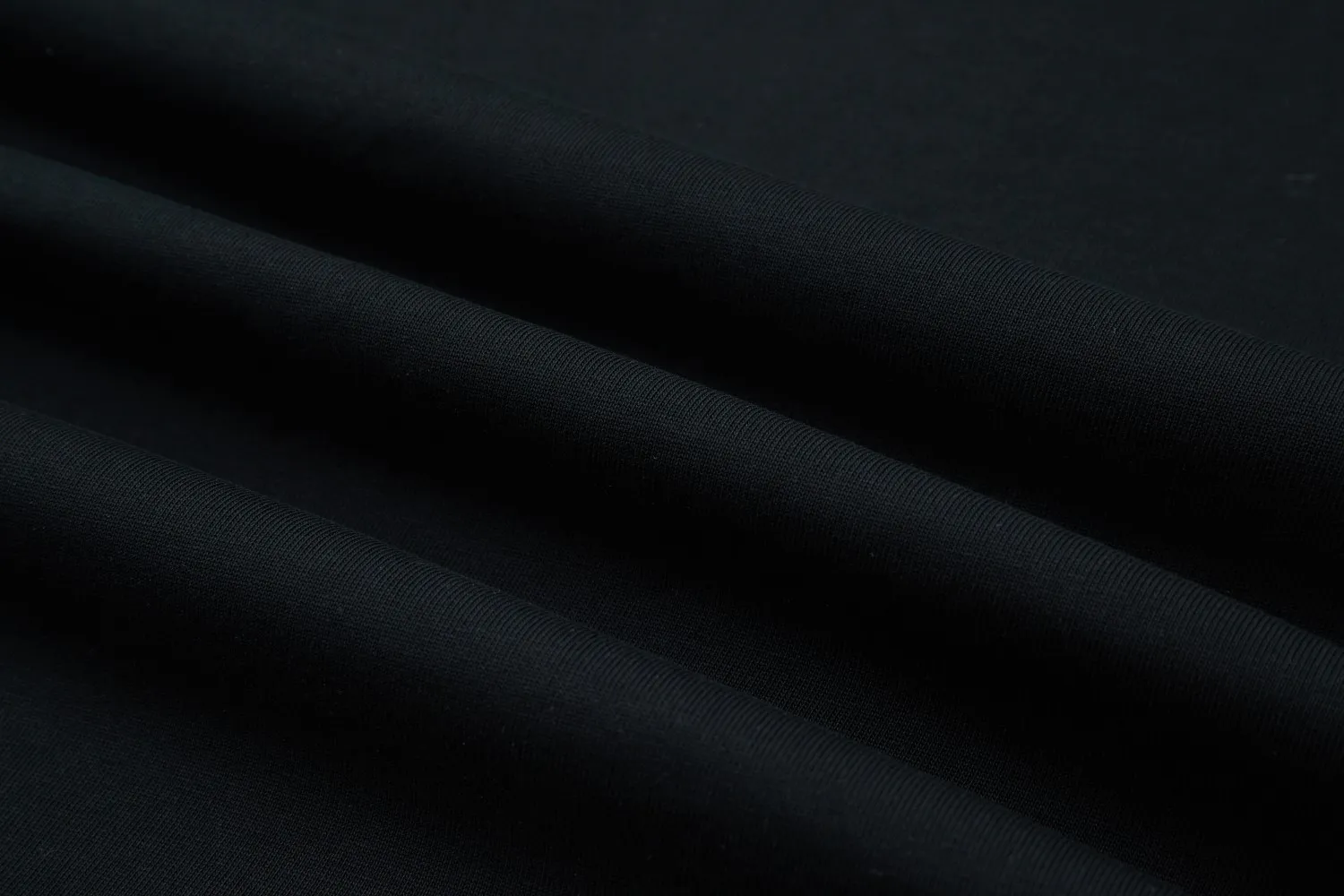 🅿️200 ✨CEL✨🆕25SS spring and summer new short-sleeved style, light luxury, a must-have item for daily commuting for men and women, correct version, welcome to compare, detailed features · 260g 100% pure cotton double yarn jersey fabric · Custom dyed in the same cylinder, special thickened 32 double-ply 1X1 threads · Double-needle stitching and cross-stitch technology · Original main mark, washed tag, brand moisture-proof paper packaging Color: black/white Size: S/M/L/XL