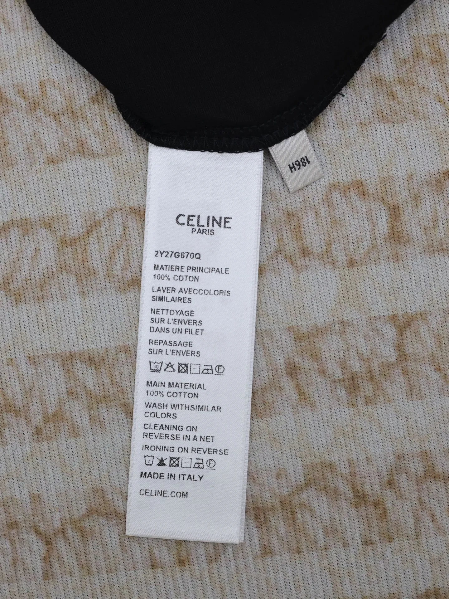 🅿️250 Celine*/Celin 25ss new classic printed Arc de Triomphe round neck short-sleeved fabric is soft and comfortable, classic round neck short-sleeved design, and elastic inserts are embedded in the internal seams to prevent the body from walking after repeated wear and washing. The cuffs and hem bottom are fixed with specially machined double topstitching. At the same time, it can enhance the adhesion between the glue and the fabric. The glue and the fabric have strong adhesion, are washable and wear-resistant, and are not easy to fall off.  Size：S/M/L/XL