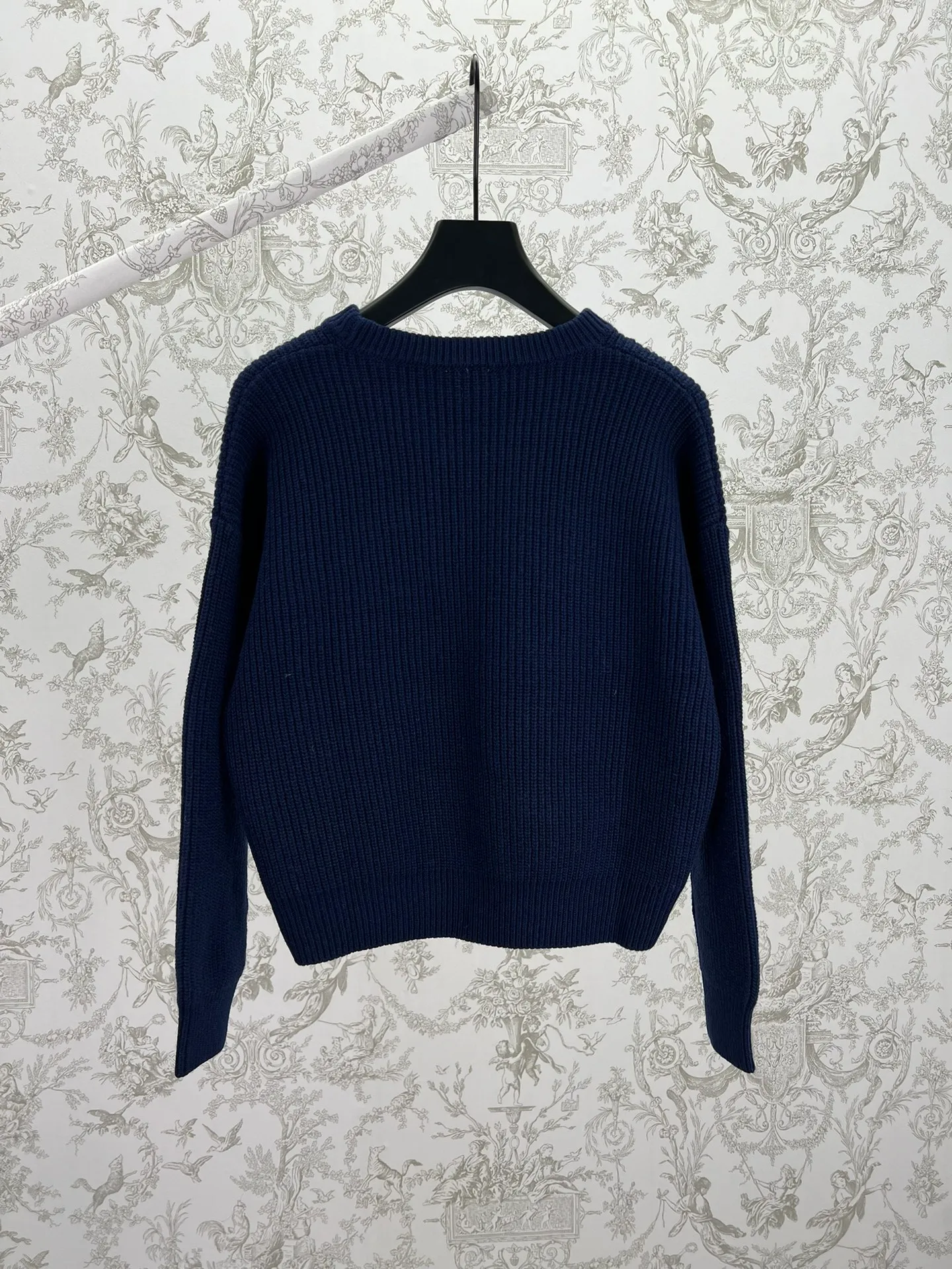 🅿️550 Celine 25ss new round neck pullover 100% wool TRIOMPHE patch loose fit round neck long sleeves dropped shoulders with ribbed trim Size: S.M.L.