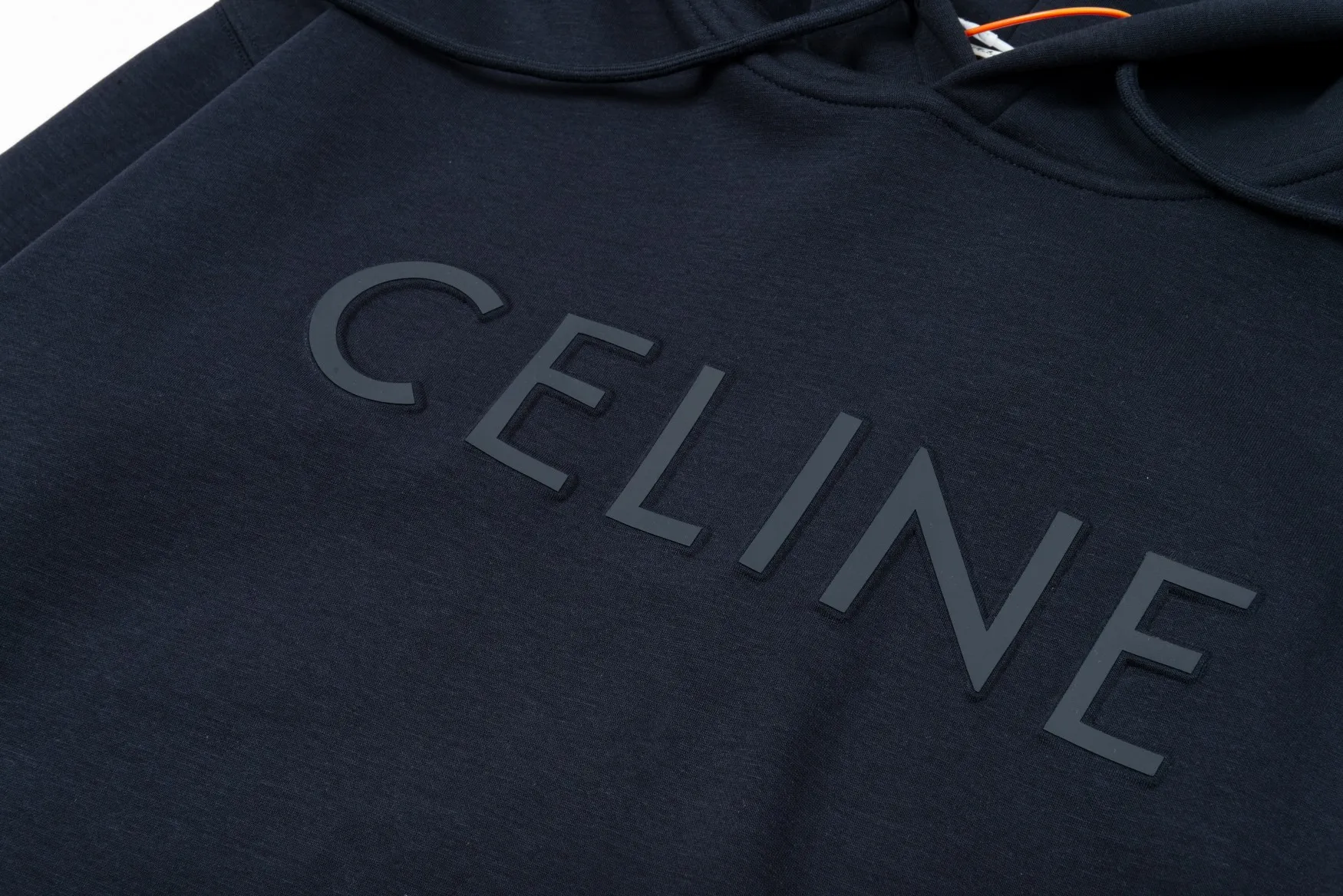 🅿️340 CELINE autumn and winter velvet hooded sweatshirt. The fabric is comfortable and soft. Composite Austrian velvet, fine workmanship. It also brings the trend of special craftsmanship, custom dyeing, complete with three standards. Non-market ordinary version. Compare at will. Quality is absolutely guaranteed. Color: black, white, navy blue. Size: S M L XL [Style No. A3331]