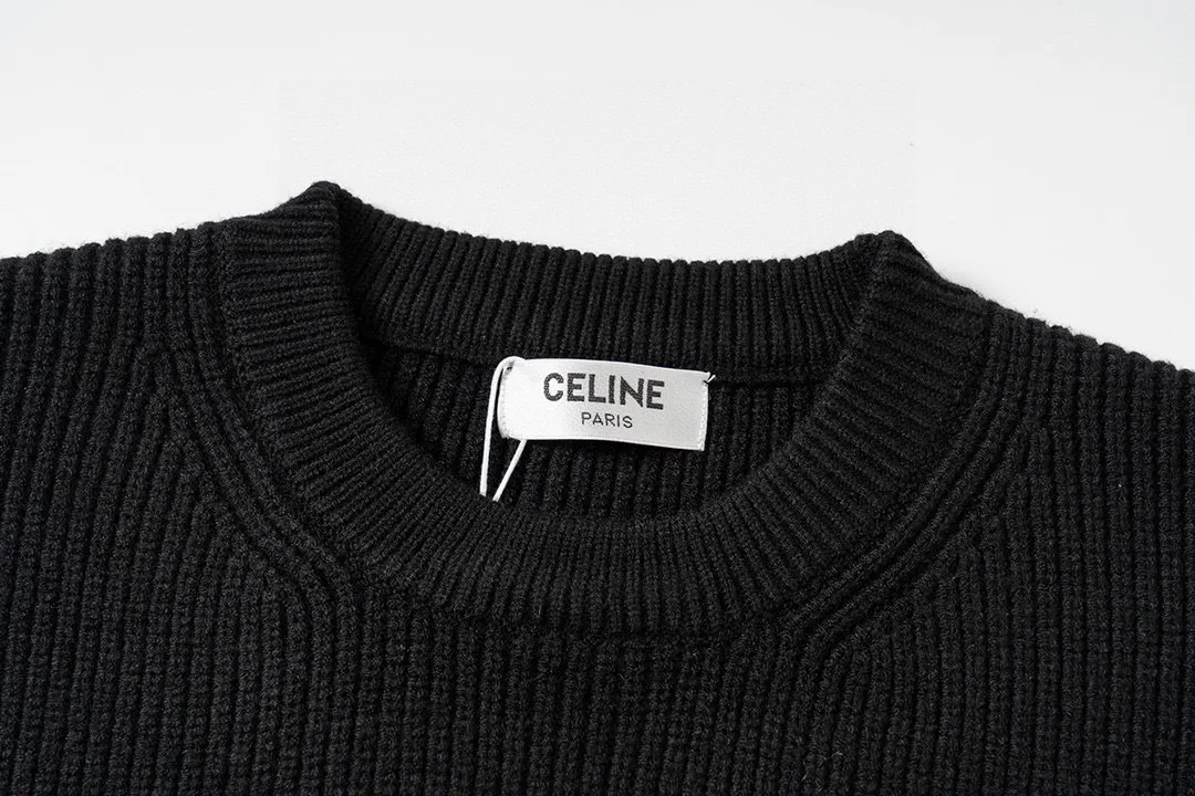 🅿️340 CELINE autumn and winter monogram round neck knitted sweater. Fabric: imported wool, hand-cuffed/feeling soft, smooth and comfortable. Jacquard: Large letters Accessories: Main label, washed label and hang tag all customized. Size: S-L