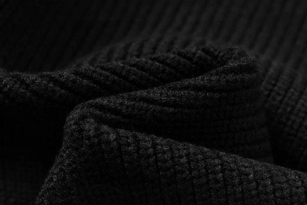 🅿️340 CELINE autumn and winter monogram round neck knitted sweater. Fabric: imported wool, hand-cuffed/feeling soft, smooth and comfortable. Jacquard: Large letters Accessories: Main label, washed label and hang tag all customized. Size: S-L