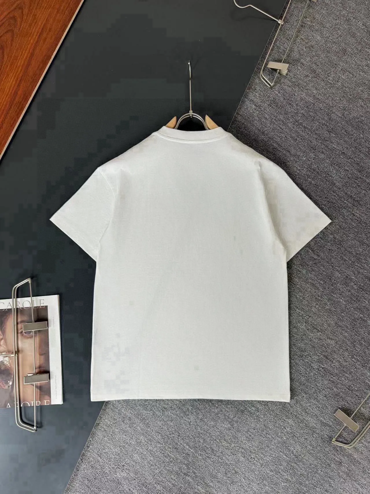 🅿️170 CELINE* Celine* 280g heavyweight pure cotton T-shirt with loose fit, embroidery process logo design, spring and summer new round neck fashionable short-sleeved T-shirt, comfortable against the skin, durable and easy to wear, meticulous original craftsmanship, a must-have for casual and versatile colors: white, black, size: S M L XL XXL
