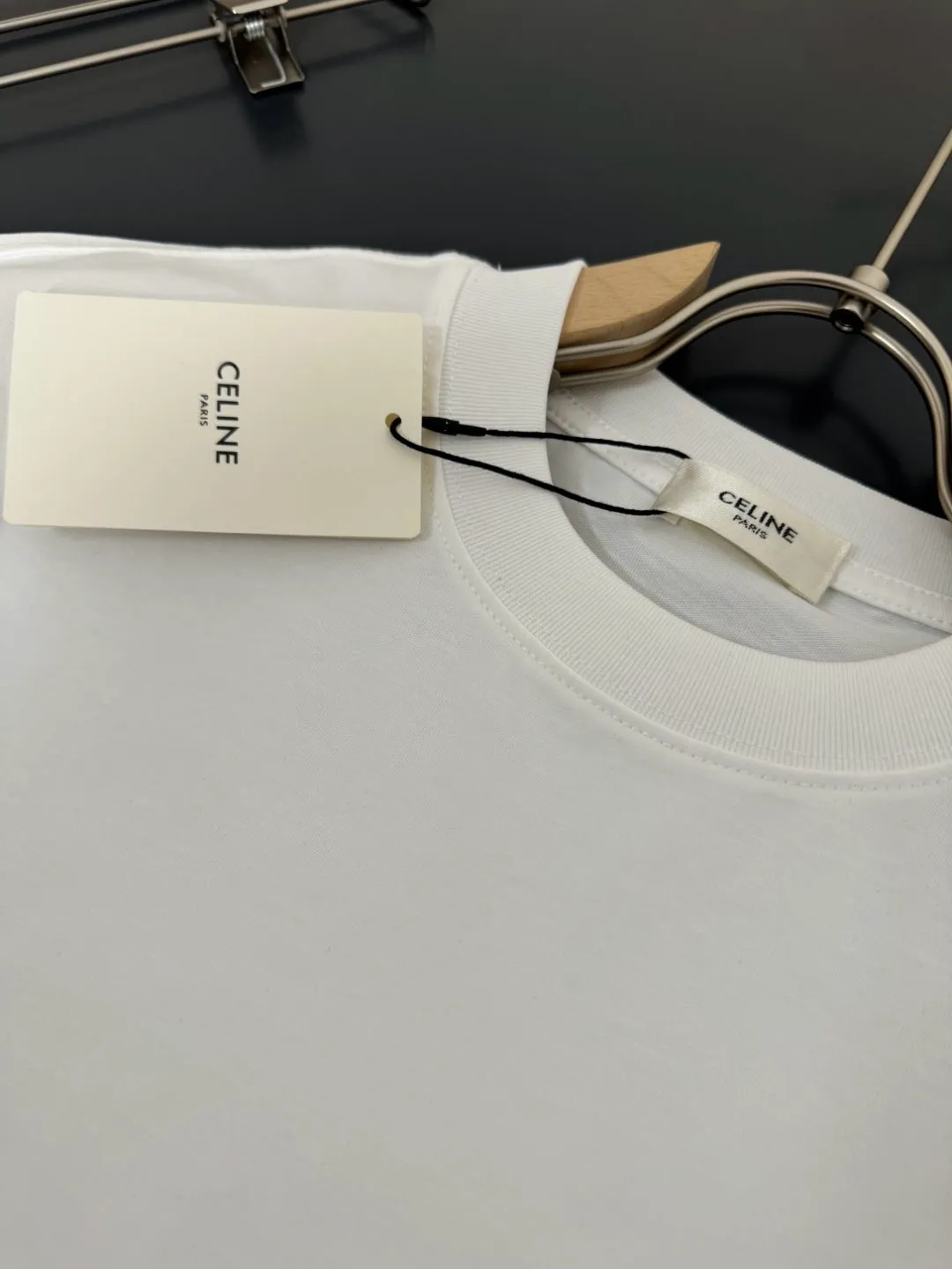 🅿️170 CELINE* Celine* 280g heavyweight pure cotton T-shirt with loose fit, embroidery process logo design, spring and summer new round neck fashionable short-sleeved T-shirt, comfortable against the skin, durable and easy to wear, meticulous original craftsmanship, a must-have for casual and versatile colors: white, black, size: S M L XL XXL