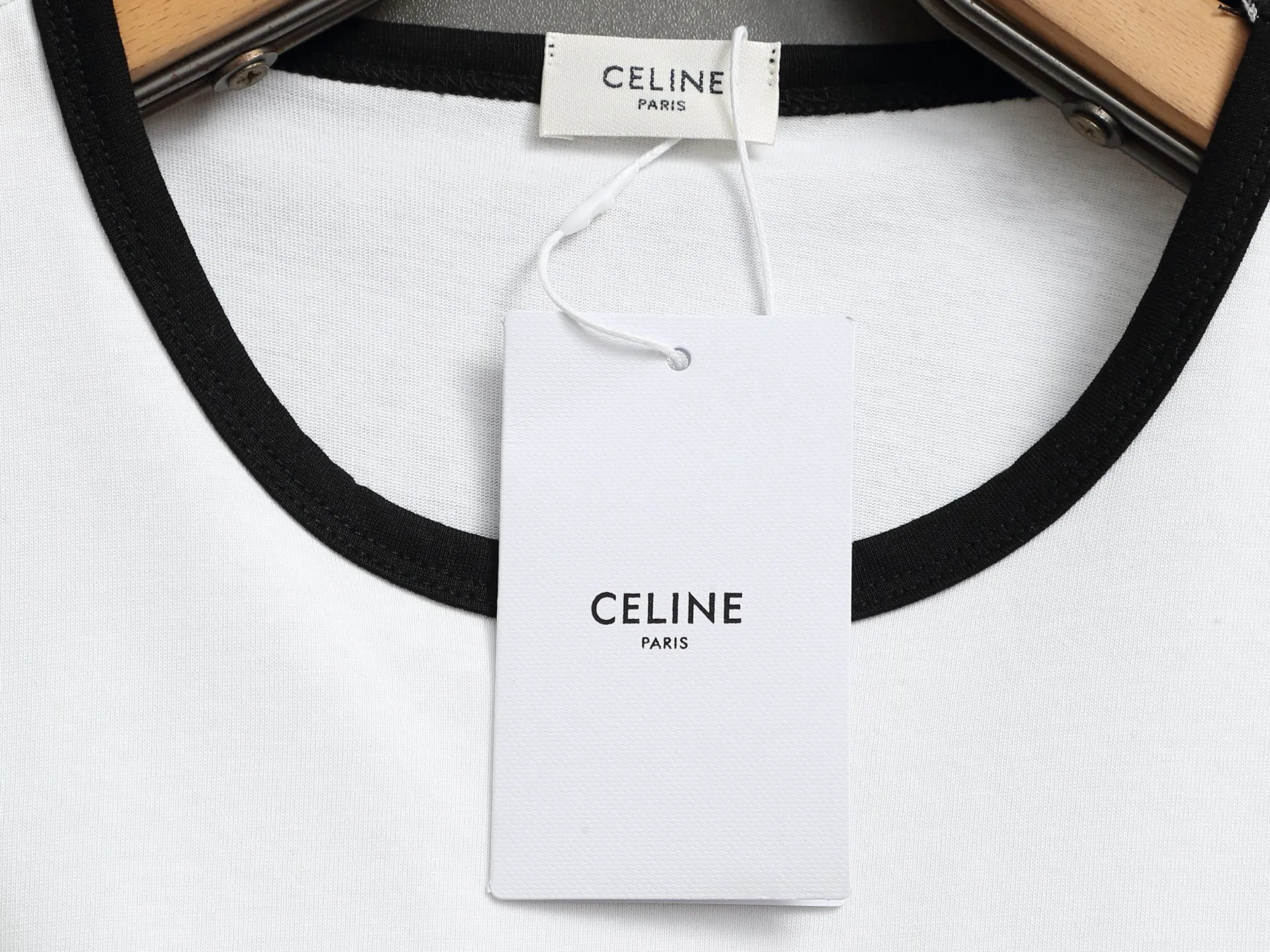 🅿️170 CELINE/Céline Arc de Triomphe classic T-shirt short sleeves. Exclusive custom-woven and dyed pure cotton material. Soft and comfortable. PARIS Arc de Triomphe logo printed on the front. The latest brick cabinet synchronization in spring and summer. Loose version. Same style for men and women. White color. Size: XS-L
