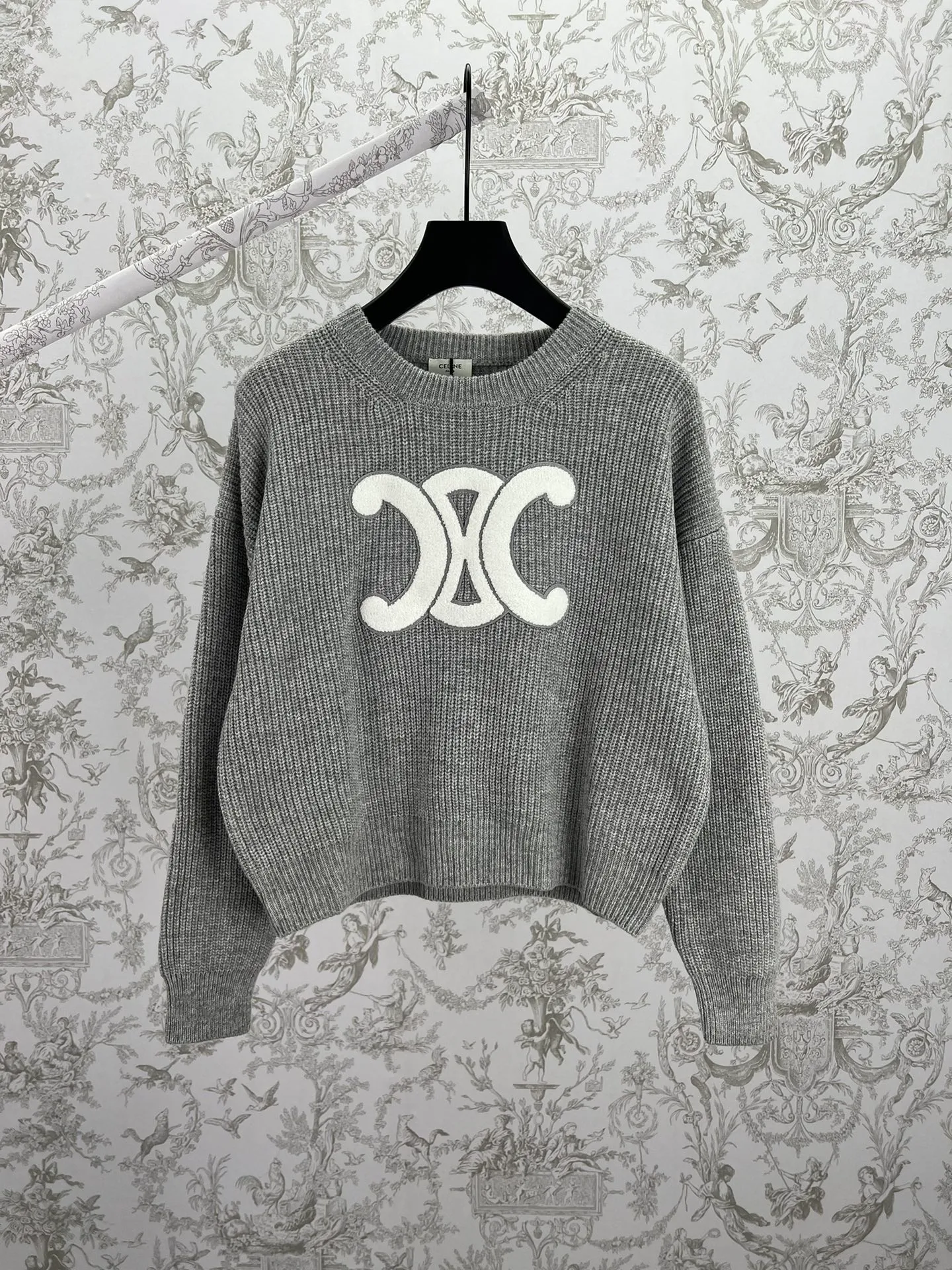 🅿️550 Celine 25ss new round neck pullover 100% wool TRIOMPHE patch loose fit round neck long sleeves dropped shoulders with ribbed trim Size: S.M.L.