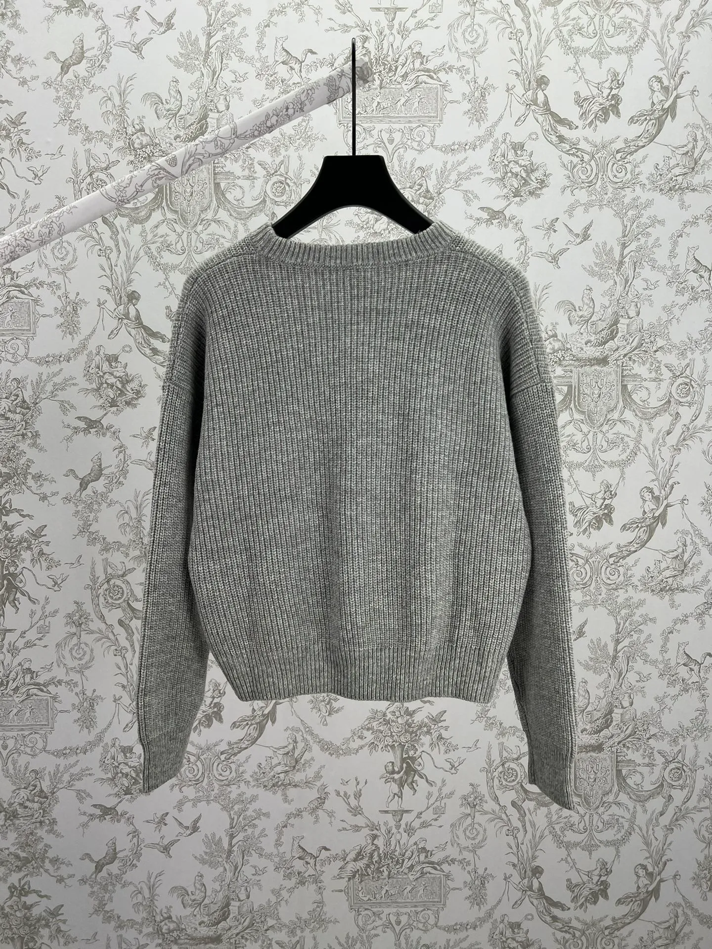 🅿️550 Celine 25ss new round neck pullover 100% wool TRIOMPHE patch loose fit round neck long sleeves dropped shoulders with ribbed trim Size: S.M.L.