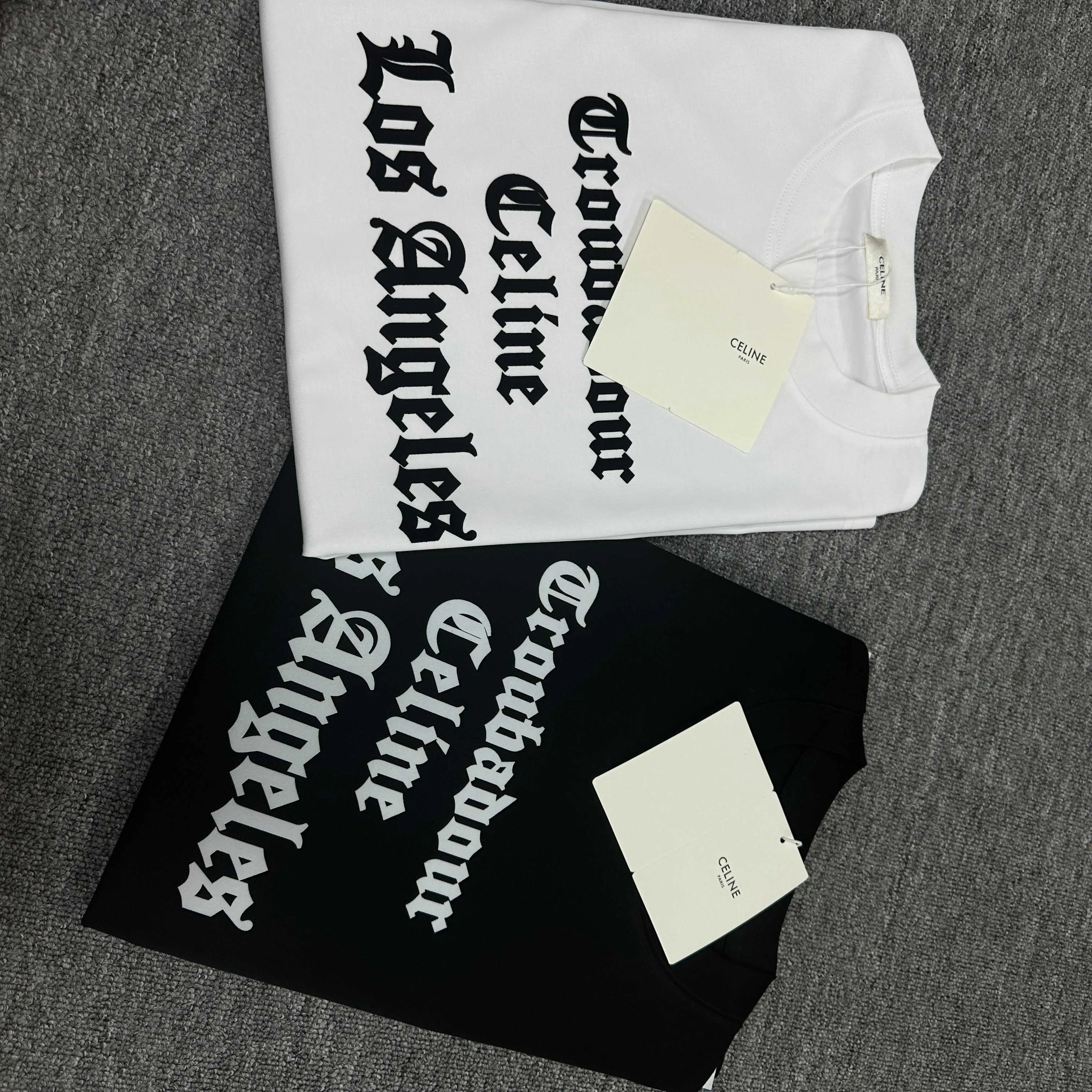 🅿️180 Celi*ne Celin Celin 2025 spring and summer style simple letters three-dimensional foaming process personalized logo customized double yarn plain cotton fabric short-sleeved T-shirt for men and women. Size: S (90-130 catties) M (120-150 catties) L (140-165 catties) XL (160-180 catties) XXL (180-210 pounds) Color: black white