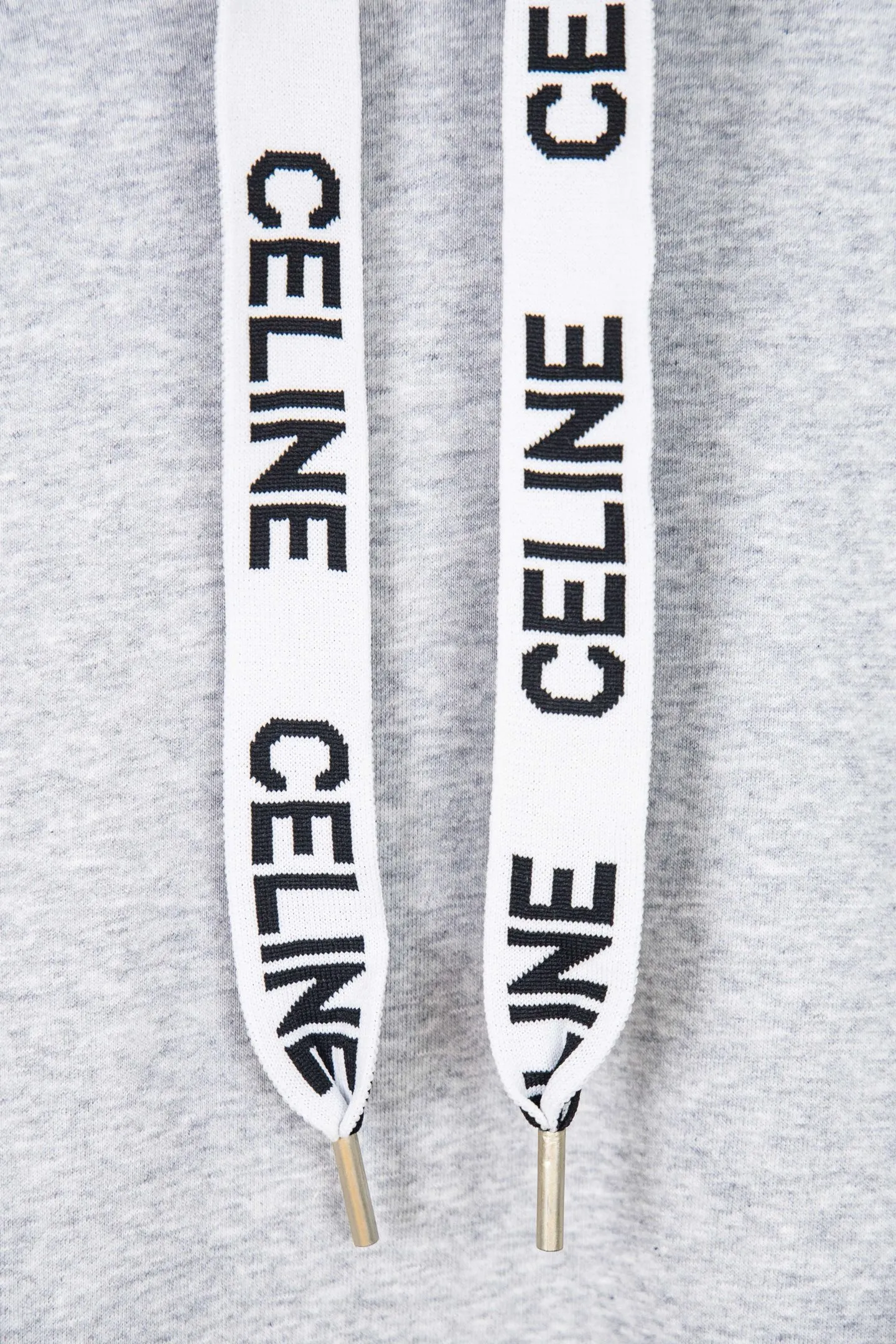 🅿️250 Style No.: M252 CELINE/Celine Web Letter Hooded Sweatshirt French fashion luxury brand CELINE adheres to style aesthetics, constantly advances in exploration, and designs many classic patterns that are very recognizable and memorable. 2022 autumn and winter new hooded terry sweatshirt. A clean and simple sweatshirt that is not fussy. Whoever wears it will look better! Customized hoodie webbing, custom-woven 400G high-weight knitted cotton fabric. It is very thick, comfortable and breathable, and feels skin-friendly. It is 100% loose and cut in OS style. The upper body is very elegant and high-end. The most popular item in the autumn and winter wardrobe is the sweatshirt. This can be worn directly into the spring without any problem. It is a multi-purpose garment that can be worn alone or as an inner layer. Size：S-XL