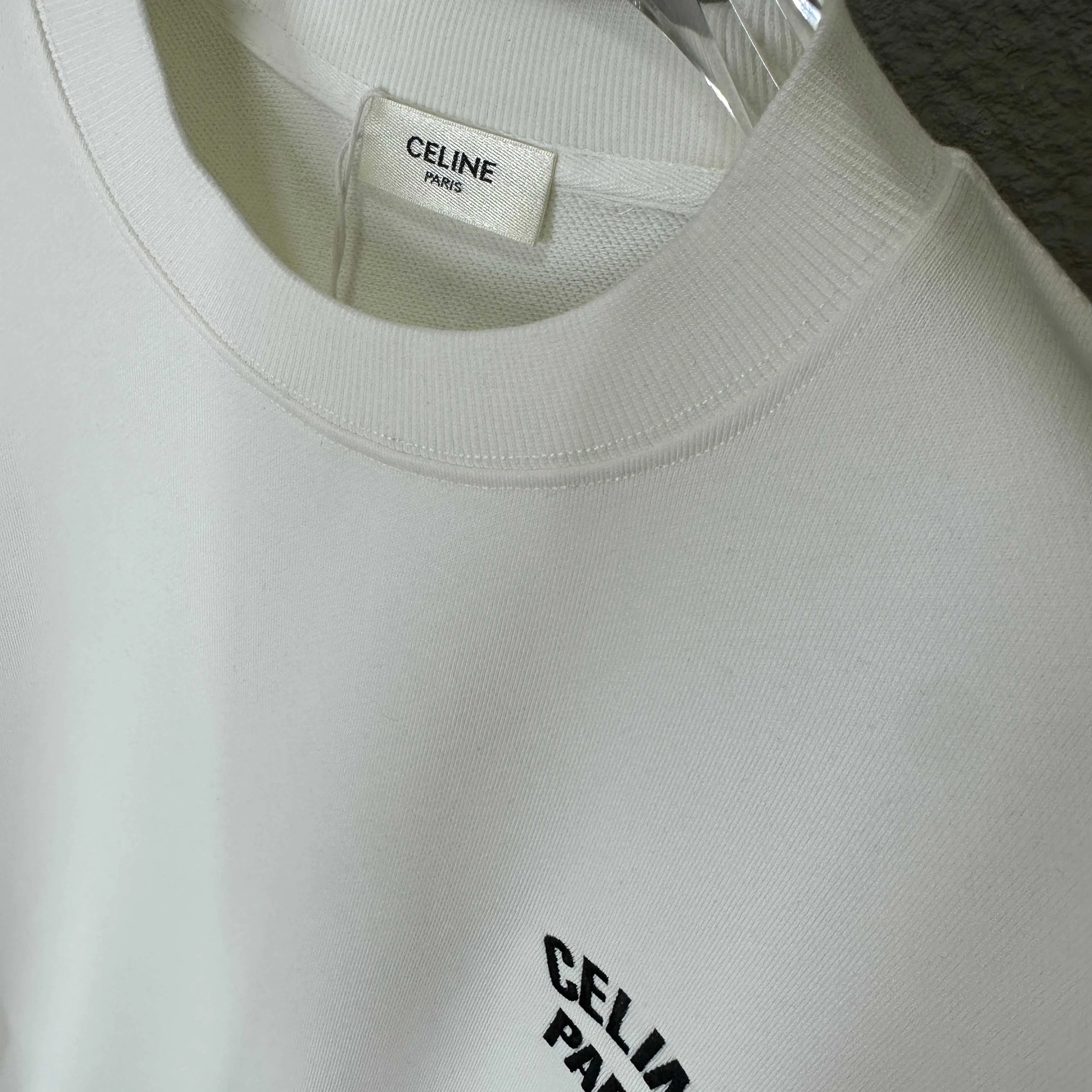 🅿️250 Celi* Celi Celin 2025 early autumn and winter new style Simple black and white letter embroidery personalized logo Customized terry fabric Long-sleeved sweatshirt Unisex Size: S (90-130 catties) M (120-150 catties) L (140-165 catties) XL (160-180 catties) XXL (180-210 catties) Color: black white