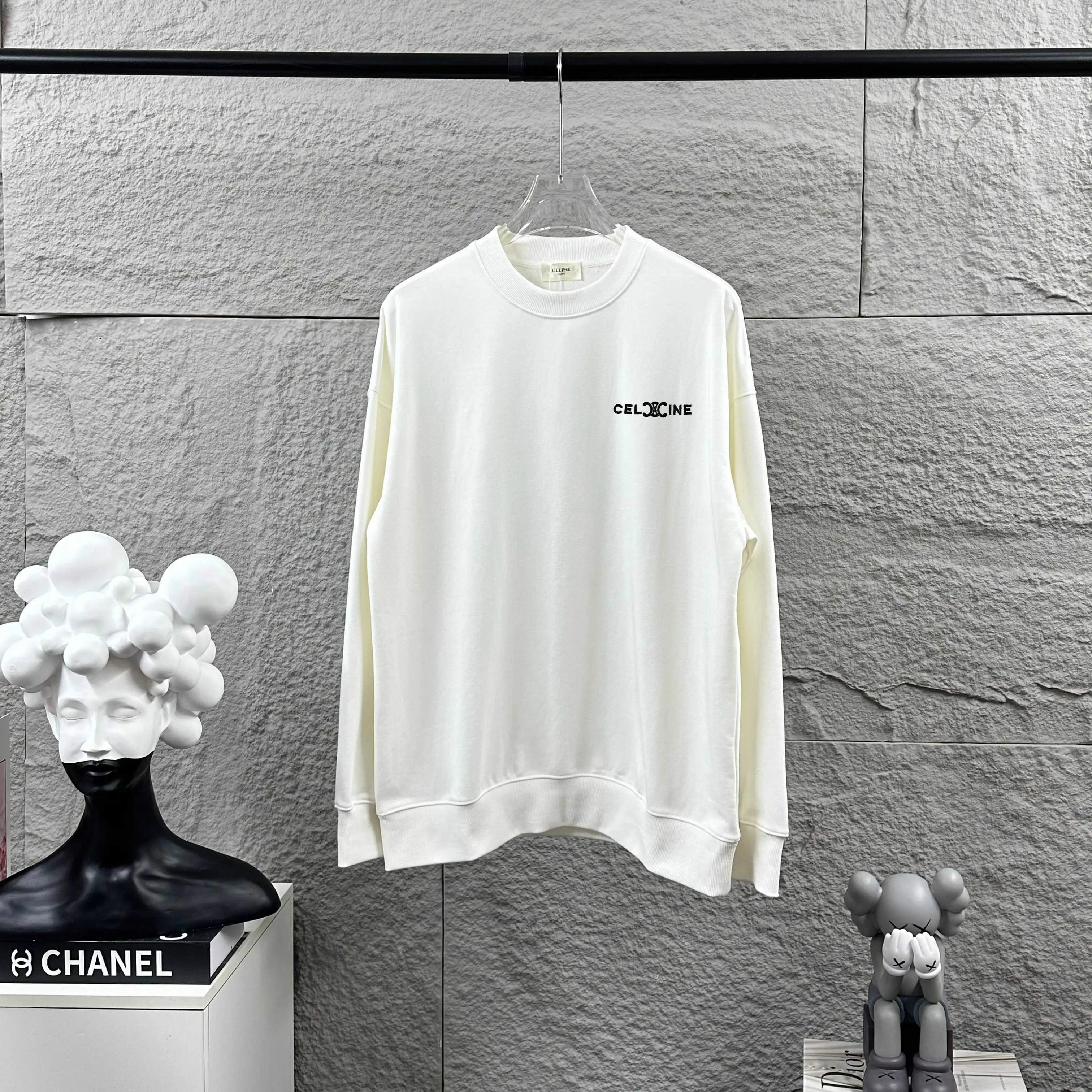 🅿️250 Celi*ne Celin Celin 2025 early autumn and winter new style Three-dimensional simple black and white embroidery personalized logo Customized terry fabric Long-sleeved round neck sweatshirt Uniform for men and women Size: S (90-130 catties) M (120-150 catties) L (140-165 catties) XL (160-180 catties) XXL (180-210 pounds) Color: black white