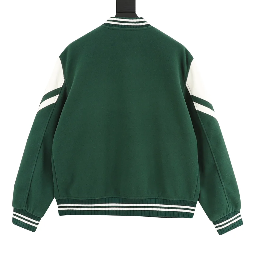 🅿️570 CELINE/Celine Big C patchwork embroidered baseball jacket jacket Warm reminder: It is recommended to hand wash or dry clean! ! This year is particularly popular. Baseball uniform jackets are available at all levels on the market (you must compare the details). The most powerful quality control. Baseball uniforms have been produced and researched for 7 years. The details are exquisite. With it, you will be the most handsome boy in the world. The fully painted four-button buckle (button with LOGO), the fabric is customized for more than a month. It is not ready-made in the market. It is made of wool blend, custom-woven and dyed. It has high color fastness. It is recommended to hand wash or dry clean for the first time. "Custom-woven knitted rib at the hem", the lining is made of silky and delicate cupro fiber material, which can be worn directly next to the body. It is extremely comfortable, a heavyweight item, purchase version! Size：XS-L