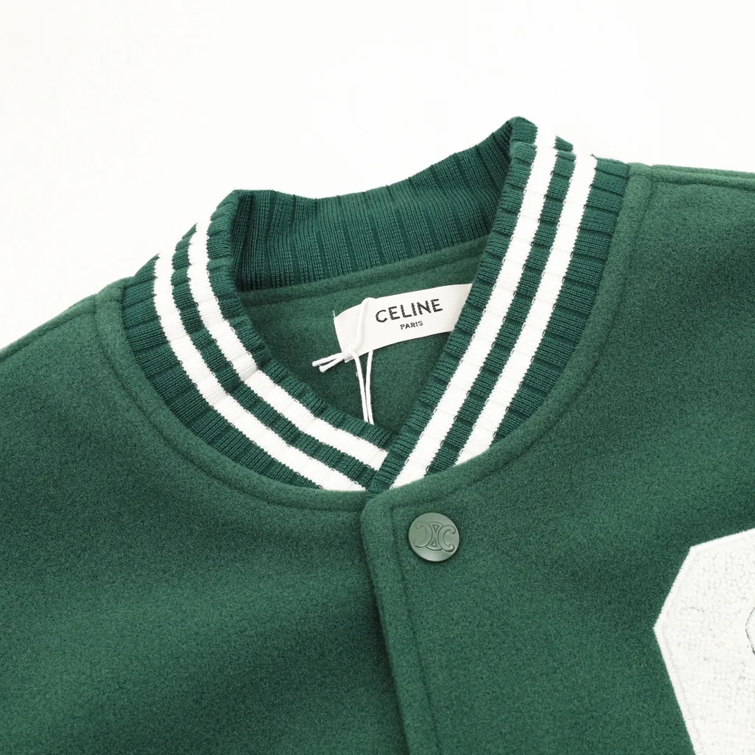 🅿️570 CELINE/Celine Big C patchwork embroidered baseball jacket jacket Warm reminder: It is recommended to hand wash or dry clean! ! This year is particularly popular. Baseball uniform jackets are available at all levels on the market (you must compare the details). The most powerful quality control. Baseball uniforms have been produced and researched for 7 years. The details are exquisite. With it, you will be the most handsome boy in the world. The fully painted four-button buckle (button with LOGO), the fabric is customized for more than a month. It is not ready-made in the market. It is made of wool blend, custom-woven and dyed. It has high color fastness. It is recommended to hand wash or dry clean for the first time. "Custom-woven knitted rib at the hem", the lining is made of silky and delicate cupro fiber material, which can be worn directly next to the body. It is extremely comfortable, a heavyweight item, purchase version! Size：XS-L