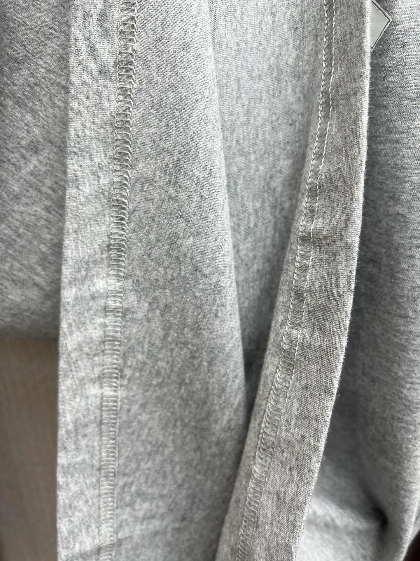 🅿️280 Celine 25ss new printed loose fit, raglan sleeve T-shirt, high version, women's style, gray and black, code number: S.M.L.