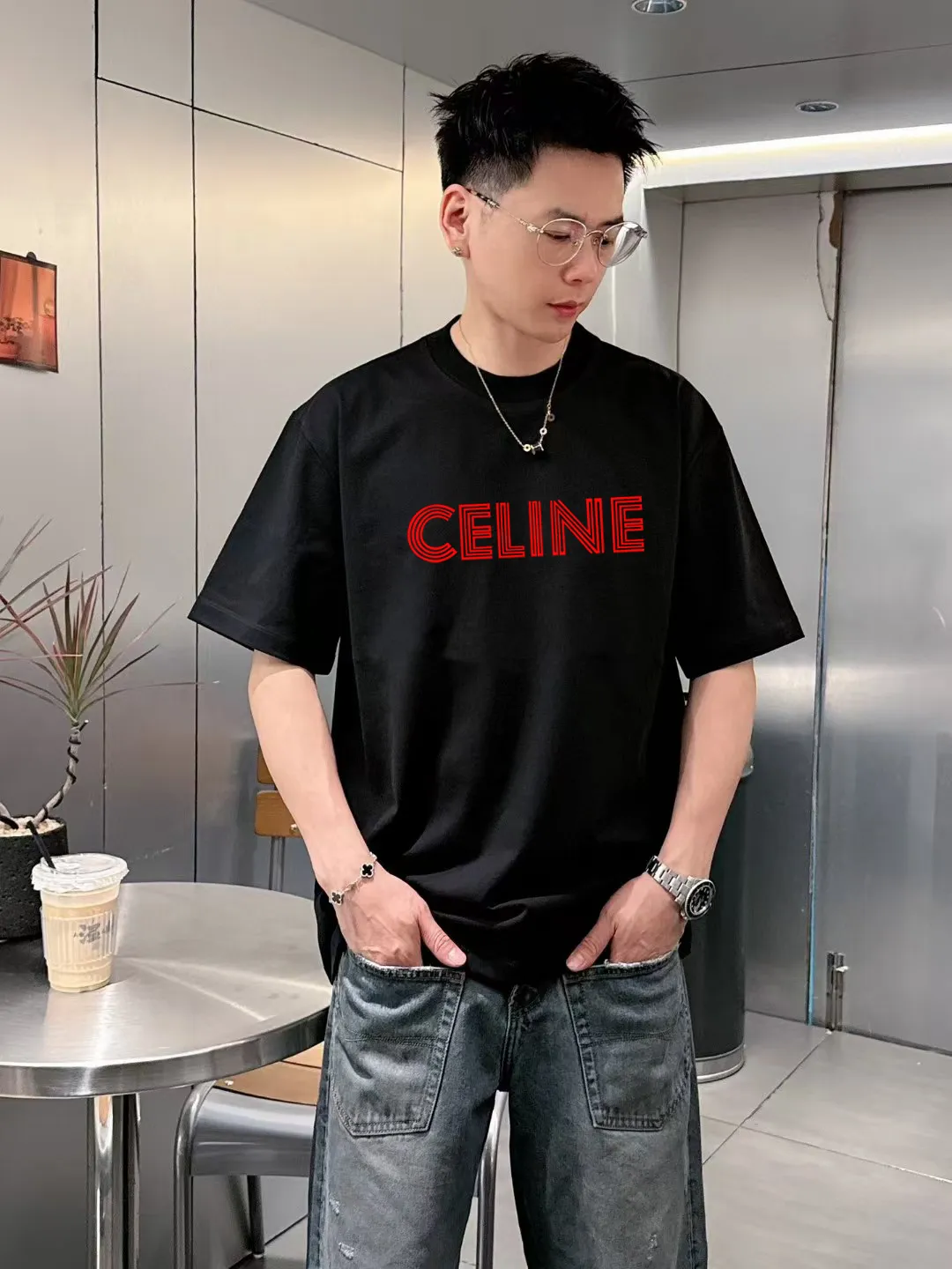 🅿️170 ✨🔥 [CELINE] 2025FW short-sleeved T-shirt, flocked line letter LOGO, high-end 26s double yarn 300g fabric, heavy fabric, custom stretcher rib, same cylinder and dye, complete three standards, same style for men and women, color: black, white, size: S M L XL 2XL