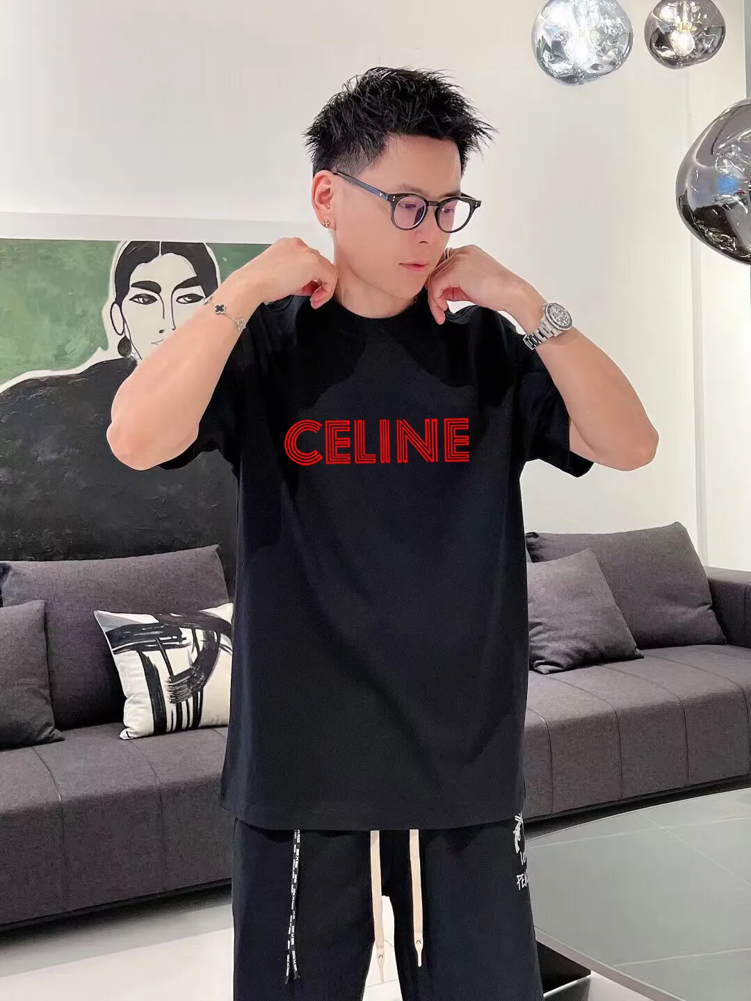 🅿️170 ✨🔥 [CELINE] 2025FW short-sleeved T-shirt, flocked line letter LOGO, high-end 26s double yarn 300g fabric, heavy fabric, custom stretcher rib, same cylinder and dye, complete three standards, same style for men and women, color: black, white, size: S M L XL 2XL