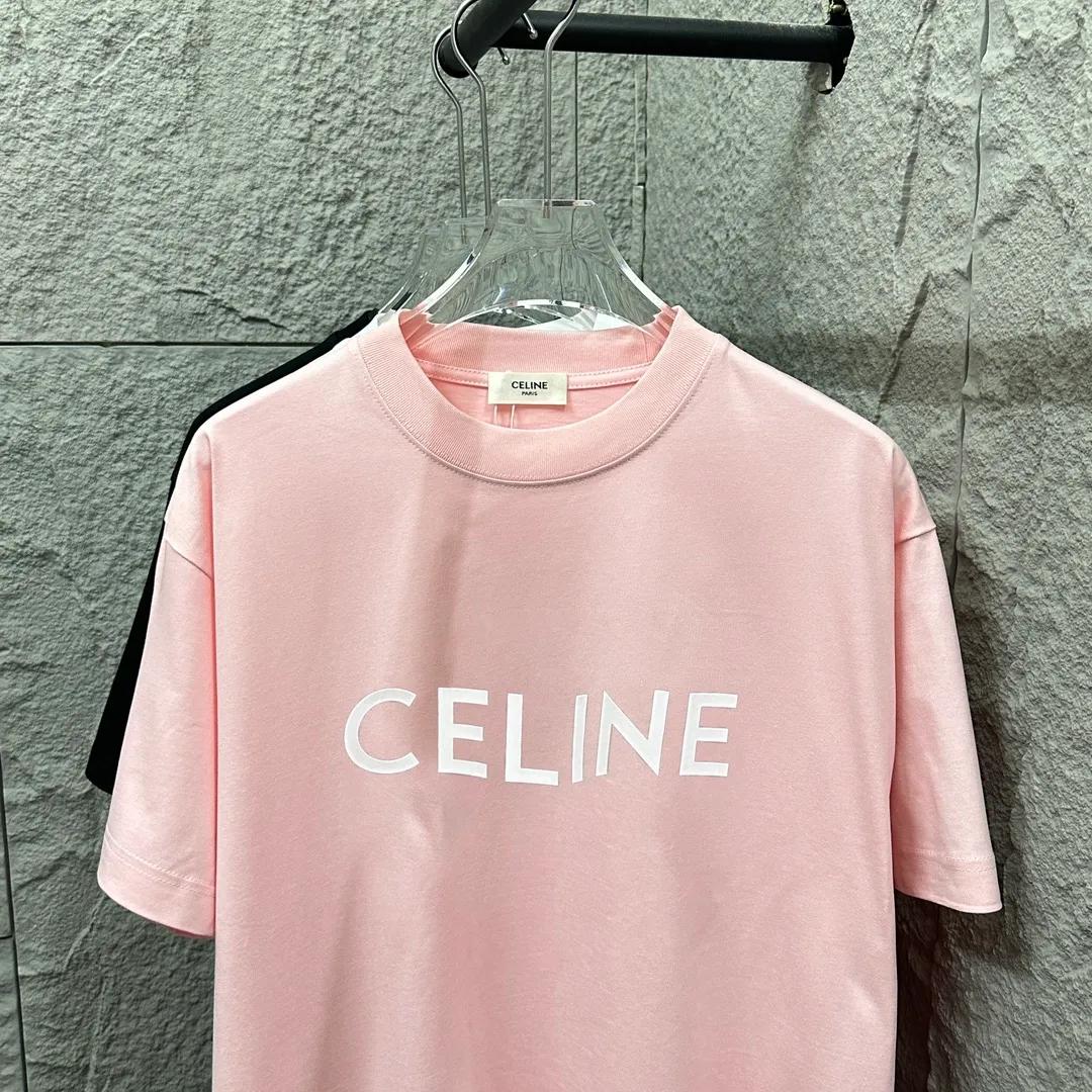 🅿️190 Celine* Celine 2025 Spring and Summer Style Simple letters three-dimensional silicone personalized logo Customized double yarn plain cotton fabric Short-sleeved T-shirt Unisex Size: S (90-130 catties) M (120-150 catties) L (140-165 catties) XL (160-180 catties) XXL (180-210 catties) Color: black white light pink