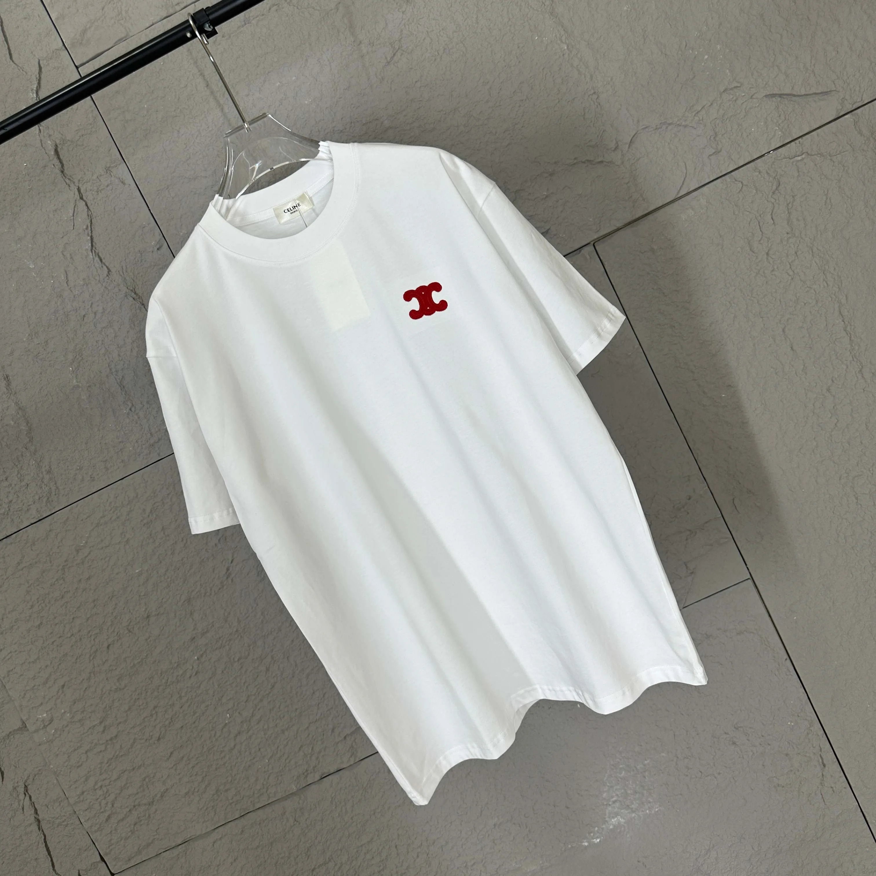 🅿️180 Celi* Celi Celin 2025 spring and summer style Simple double C red letter embroidery personalized logo Customized double yarn plain cotton fabric Short-sleeved T-shirt Unisex Size: S (90-130 catties) M (120-150 catties) L (140-165 catties) XL (160-180 catties) XXL (180-210 pounds) Color: black white