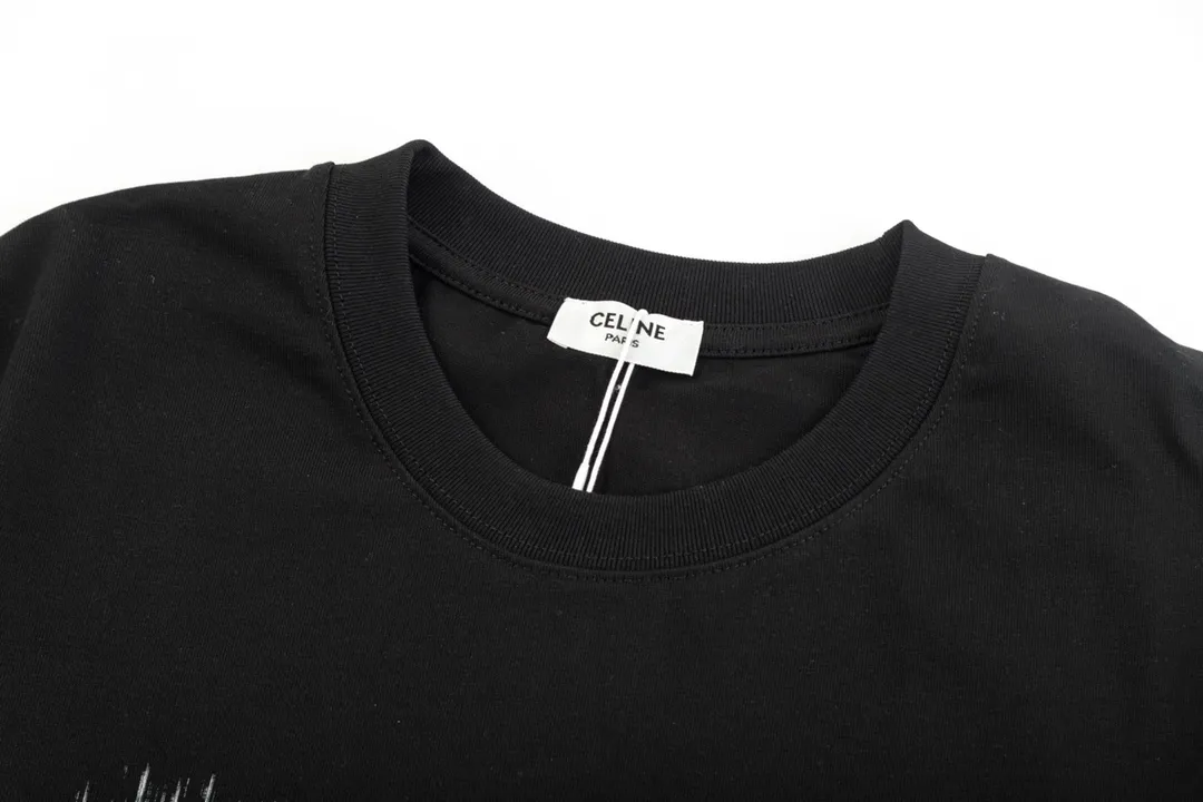🅿️170 high version Celine Celine 2025 new style customized 310g double yarn pure cotton fabric hand-painted graffiti letter logo same style for men and women short-sleeved T-shirt Color: Black Size: S-XL