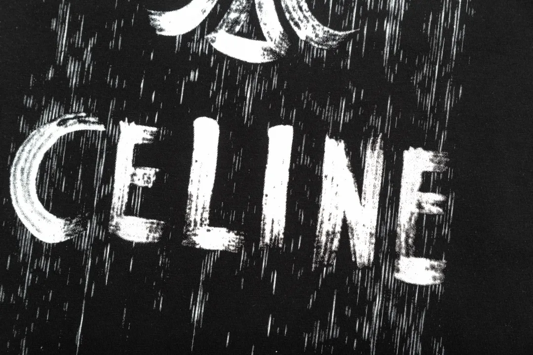 🅿️170 high version Celine Celine 2025 new style customized 310g double yarn pure cotton fabric hand-painted graffiti letter logo same style for men and women short-sleeved T-shirt Color: Black Size: S-XL