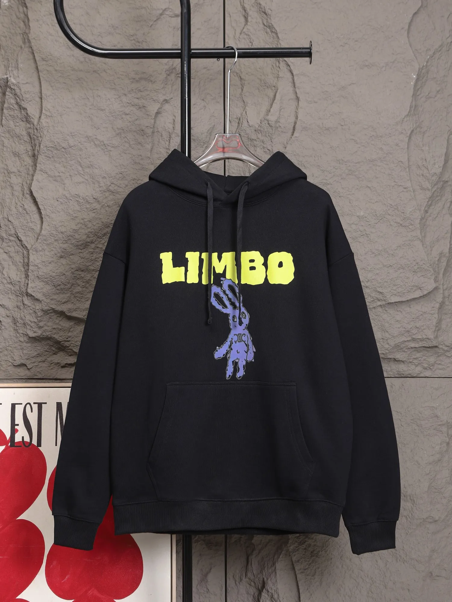 🅿️320 High quality Celine's new hooded sweatshirt, model number B10 Heavy industry graffiti printed letter hooded sweatshirt, added with cartoon elements, custom-made cotton material, mercerized, comfortable and skin-friendly. Following the reactive printing process, contrasting printing technique, exquisite pattern integration, full of ready-to-wear style. Hooded drawstring design, color, black and white, size s-xl
