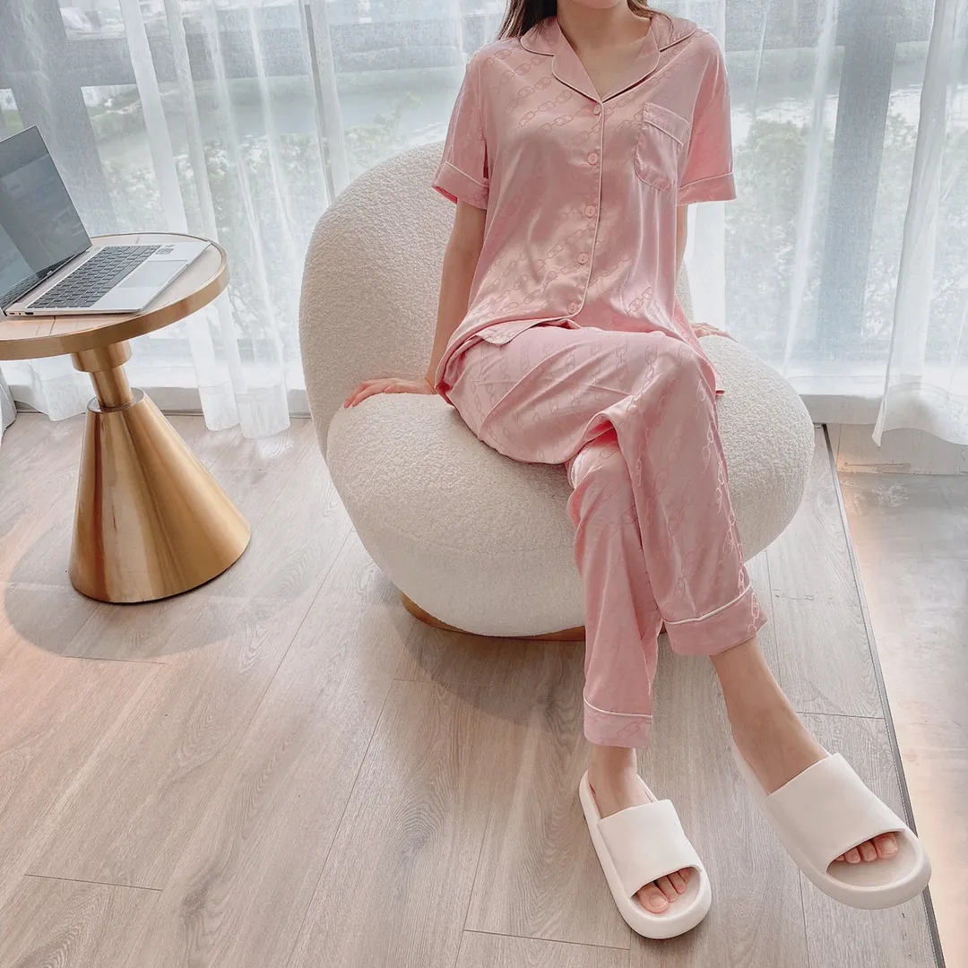 🅿️360 CELINE home wear, high-definition Korean silk fabric, skin-friendly, soft and comfortable Size: XS～M