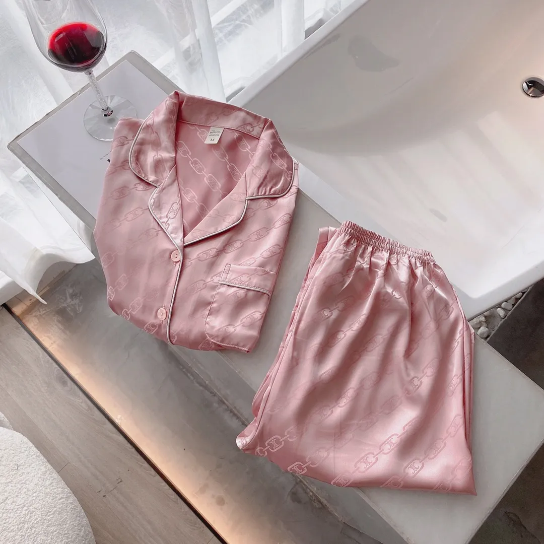🅿️360 CELINE home wear, high-definition Korean silk fabric, skin-friendly, soft and comfortable Size: XS～M