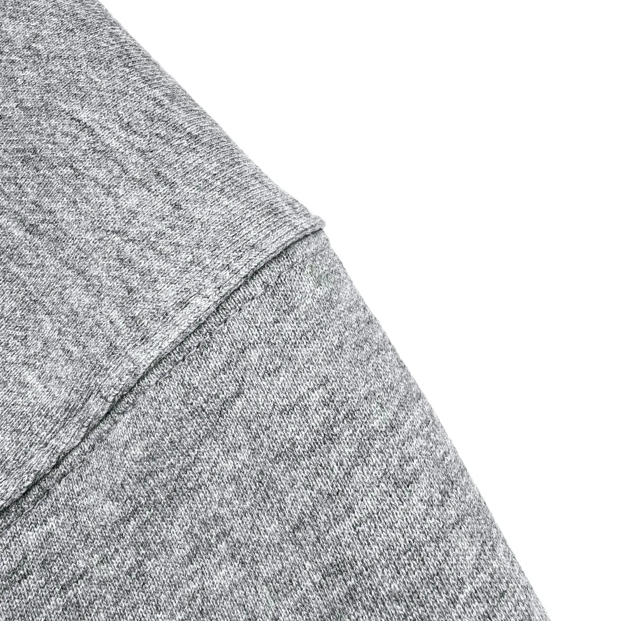 🅿️420 [Exclusive supply] Celine flocked letter hooded sweatshirt. The original version was purchased for 93,00 and developed. The fabric is made of custom-dyed heather gray moire cotton sweatshirt material. It has a fine texture and is comfortable and close to the skin. It is based on heather gray. It is low-key and rich in content. CELINE PARIS uses flocking technology to emerge three-dimensionally. The flocking is as delicate as velvet. It uses the dropped shoulder micro-profile as the skeleton and is precisely stuck at the golden point of laziness and procrastination. Every step brings dynamic beauty, turning tailoring into space art. Defining elegance with design, using electrostatic flocking technology. An innovative process that utilizes charge characteristics for surface decoration. The villi are negatively charged, and the villi are attracted by the plant body due to the different potentials. They accelerate vertically and fly to the surface of the object. They are washed first, then flocked, and then washed again. Through the combination of multiple washing and flocking processes, the textiles can obtain a delicate touch and unique appearance while ensuring firm flocking. It does not shed lint when washed, and the fabrics have been washed, giving it a better hand feel and texture. It is not easy to deform, shrink or fade, and maintains long-term beauty. Size:S-M-L-XL