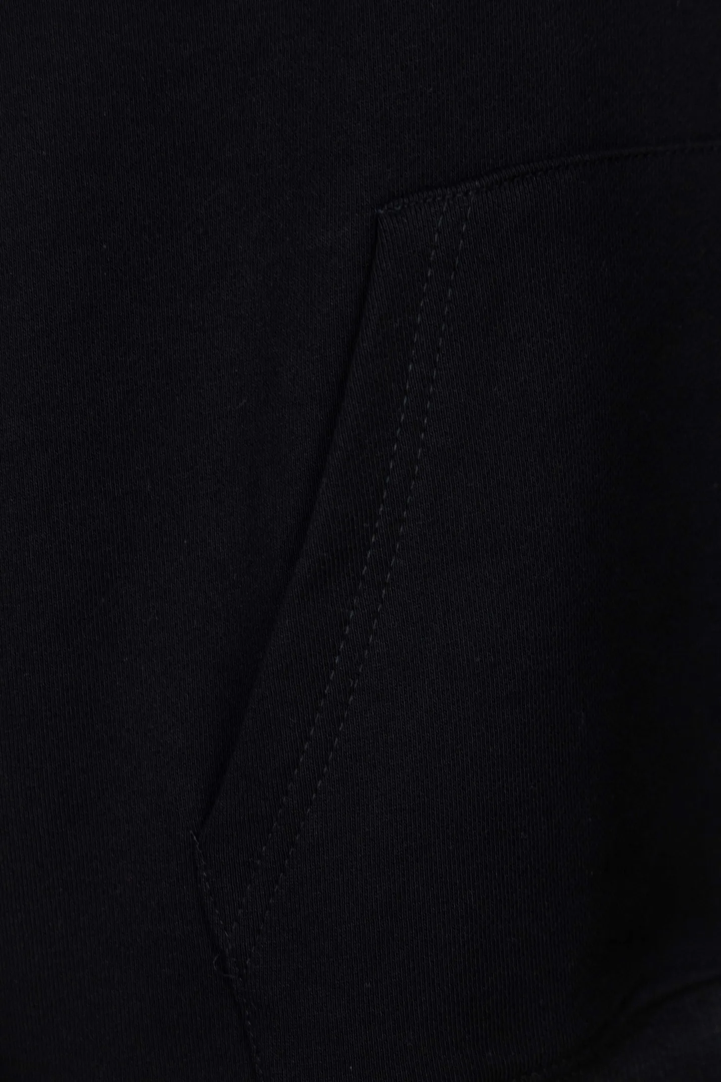 🅿️250 Style No.: M252 CELINE/Celine Web Letter Hooded Sweatshirt French fashion luxury brand CELINE adheres to style aesthetics, constantly advances in exploration, and designs many classic patterns that are very recognizable and memorable. 2022 autumn and winter new hooded terry sweatshirt. A clean and simple sweatshirt that is not fussy. Whoever wears it will look better! Customized hoodie webbing, custom-woven 400G high-weight knitted cotton fabric. It is very thick, comfortable and breathable, and feels skin-friendly. It is 100% loose and cut in OS style. The upper body is very elegant and high-end. The most popular item in the autumn and winter wardrobe is the sweatshirt. This can be worn directly into the spring without any problem. It is a multi-purpose garment that can be worn alone or as an inner layer. Size：S-XL