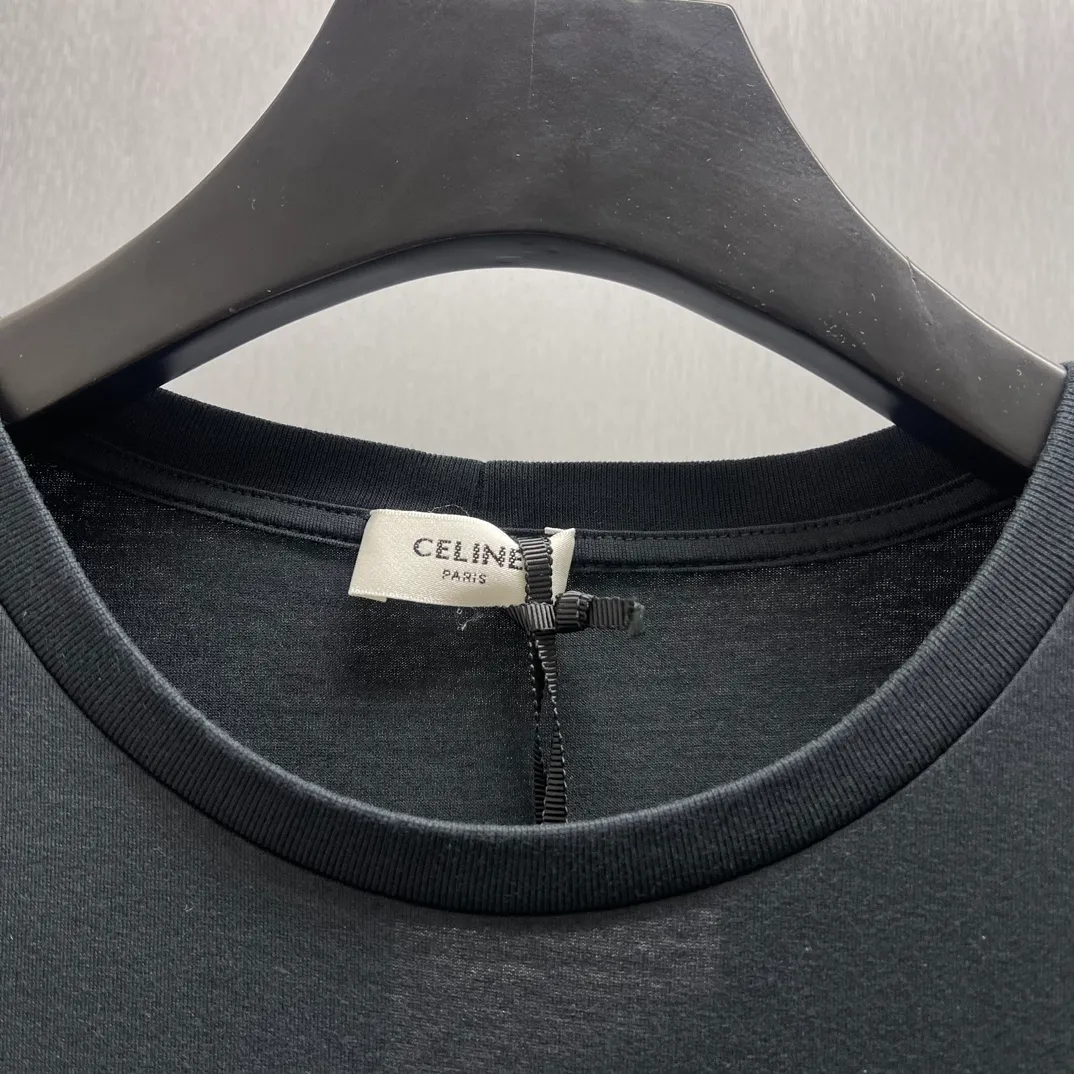 🅿️270 🧧CELI*E Gothic Embroidery Cotton Jersey T Size: S-XL CELINE Gothic Embroidery Loose fit Round neck Collar and hem decorated with contrasting ribbed trim