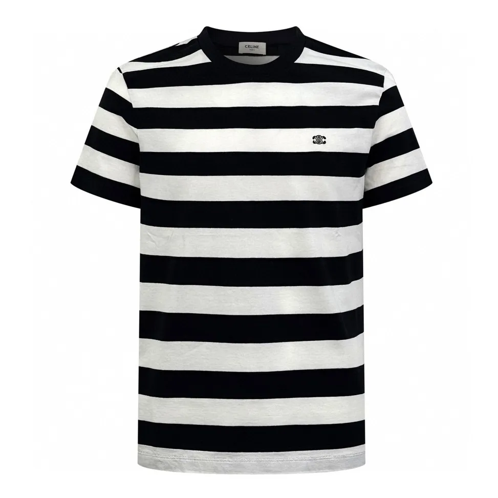 🅿️280 [Exclusive supply] Celine Arc de Triomphe embroidered striped short sleeves. Original purchase and development of 5,500 yuan. The fabric is made of custom-made luxury contrasting striped mercerized cotton plain fabric. It is soft and delicate, comfortable and close to the skin. Classic black and white are intertwined in the form of stripes, just like the black and white keys on a piano, playing a harmonious rhythm. The iconic Celine Arc de Triomphe embroidery is embellished on the chest. Three-dimensional and vivid, fully recognizable. The dropped shoulder design is like a stroke of genius. Collision creates a different kind of visual rhythm. The beauty of layers is all in the stripes, using imported machine embroidery technology. Use advanced computer control systems and precision mechanical components to realize the Arc de Triomphe embroidery operation with high precision. Smooth and delicate lines, ergonomic three-dimensional cutting. Return to traditional craft techniques through segmentation, folding, shrinking and stretching techniques. The so-called slow work produces fine work, which is respect for the material. The pursuit of feel. Complex and tedious workmanship. Slow timeliness and high loss. Process 3: The fabrics have been washed to give them a better feel and texture. They are not easy to deform, shrink or fade, and maintain their long-lasting beauty. Size:S/M/L/XL