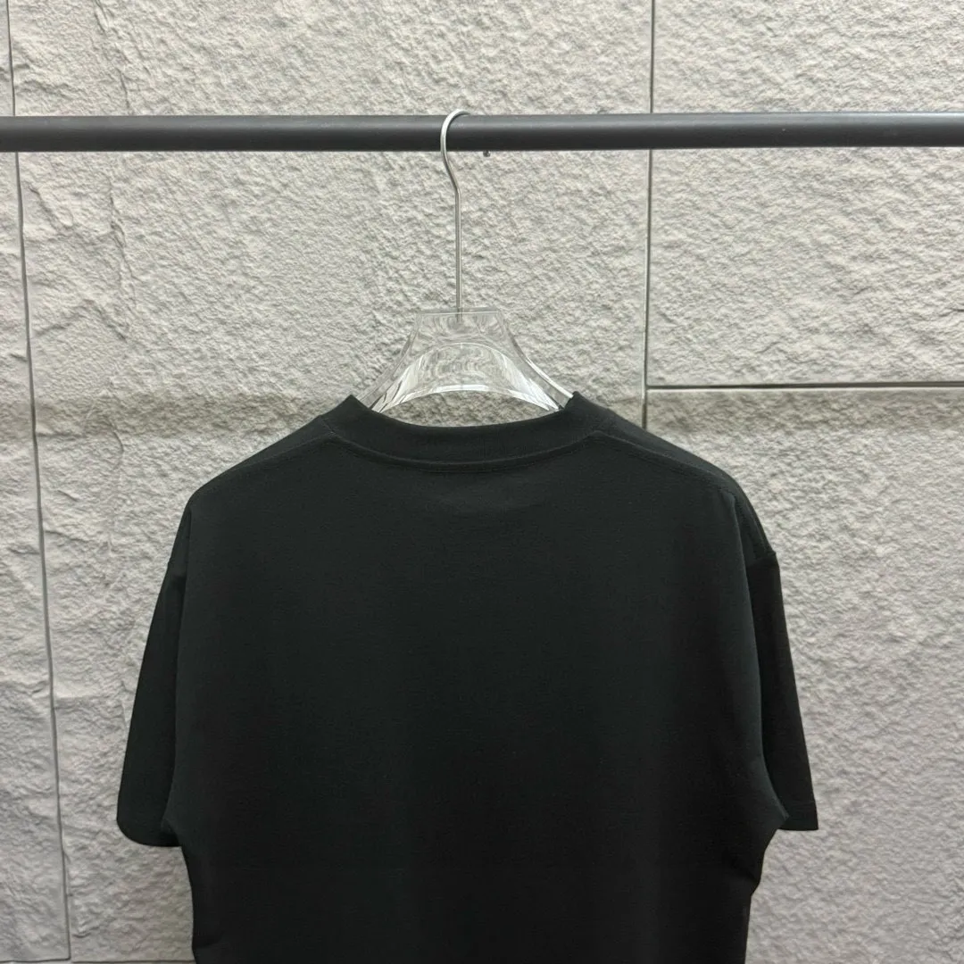 🅿️180 Celi* Celine 2025 Spring and Summer Style Simple letter small embroidery personalized logo Customized double yarn plain cotton fabric Short-sleeved T-shirt Uniform for men and women Color: Black White Angora Red Floral Gray Size: S (90-130 catties) M (120-150 catties) L (140-165 catties) XL (160-180 catties) XXL (180-210 pounds)