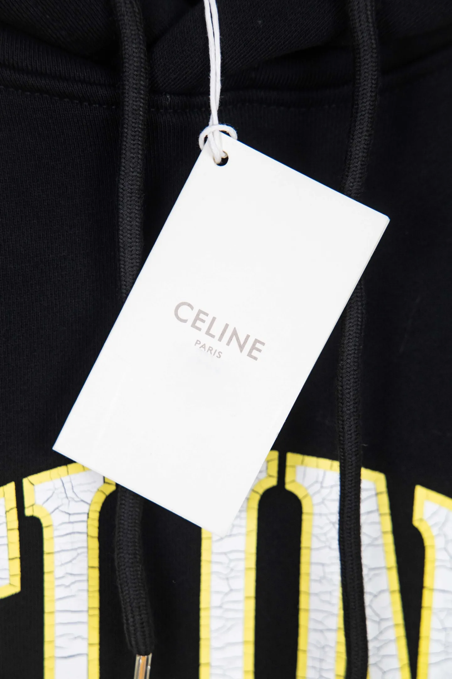 🅿️250 Style No.: M261 Celine crack print hooded sweatshirt. It is made of 400 grams of double-strand fish scale wool sweatshirt material, 2*2 trendy brand ribs, and is printed with crack glue on the chest. It has natural and irregular cracks. The coating thickness of the crack glue and the drying temperature and time need to be very carefully controlled to achieve the best crack effect. Customized accessories, loose fit Size: S-XL