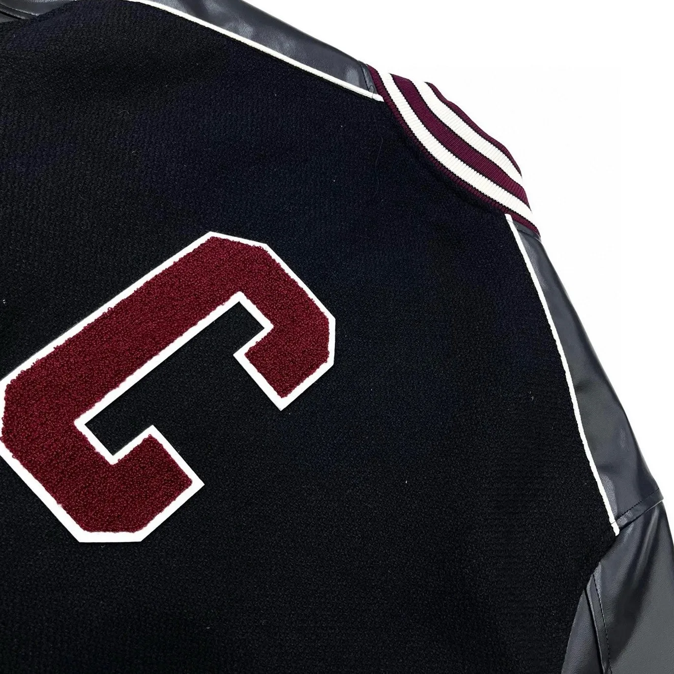 🅿️530 Celin* Celin's new autumn and winter black and red baseball jacket. Knitted textured fabric, bright leather sleeve design, knitted ribbing at the hem of the sleeves, slim fit and easy to wear. Same style for men and women. Size: XS-L