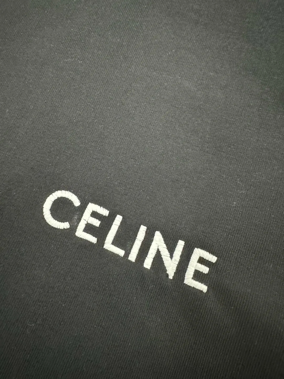 🅿️170 CELINE* Celine* 280g heavyweight pure cotton T-shirt with loose fit, embroidery process logo design, spring and summer new round neck fashionable short-sleeved T-shirt, comfortable against the skin, durable and easy to wear, meticulous original craftsmanship, a must-have for casual and versatile colors: white, black, size: S M L XL XXL