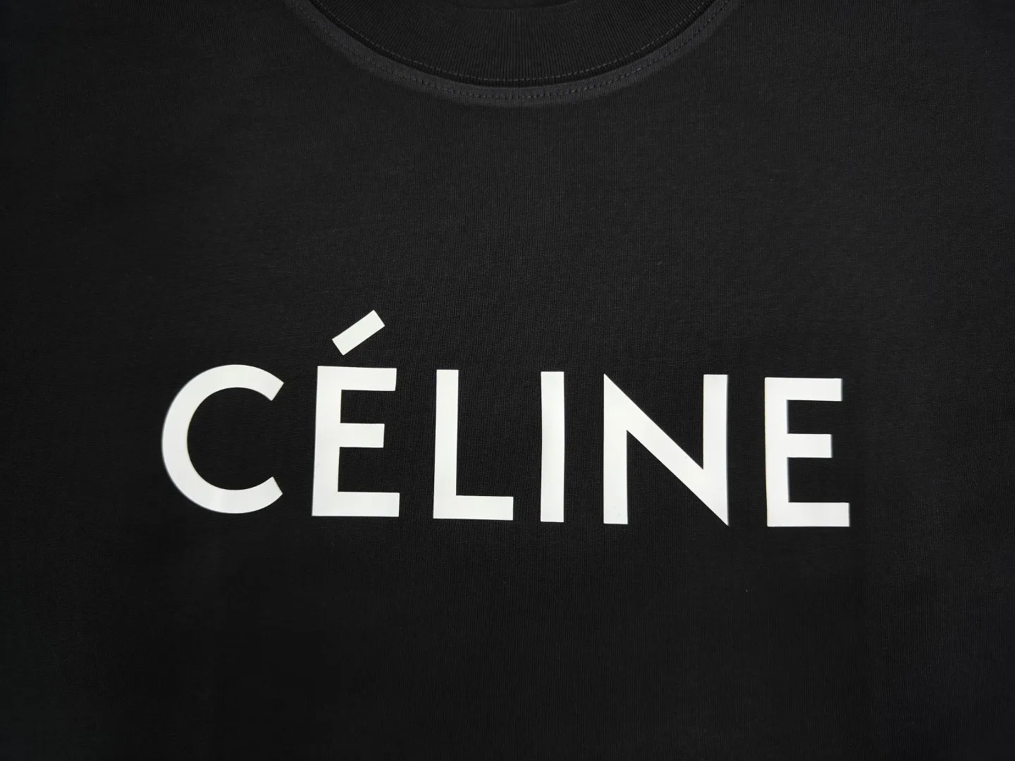 🅿️170 ✨🔥 [CELINE] 2025FW short-sleeved T-shirt, silicone thick plate letter LOGO, high-end 26s double yarn 300g fabric, heavy fabric, custom stretcher rib, same cylinder and dye, complete three standards, same style for men and women, color: black, white, size: S M L XL 2XL