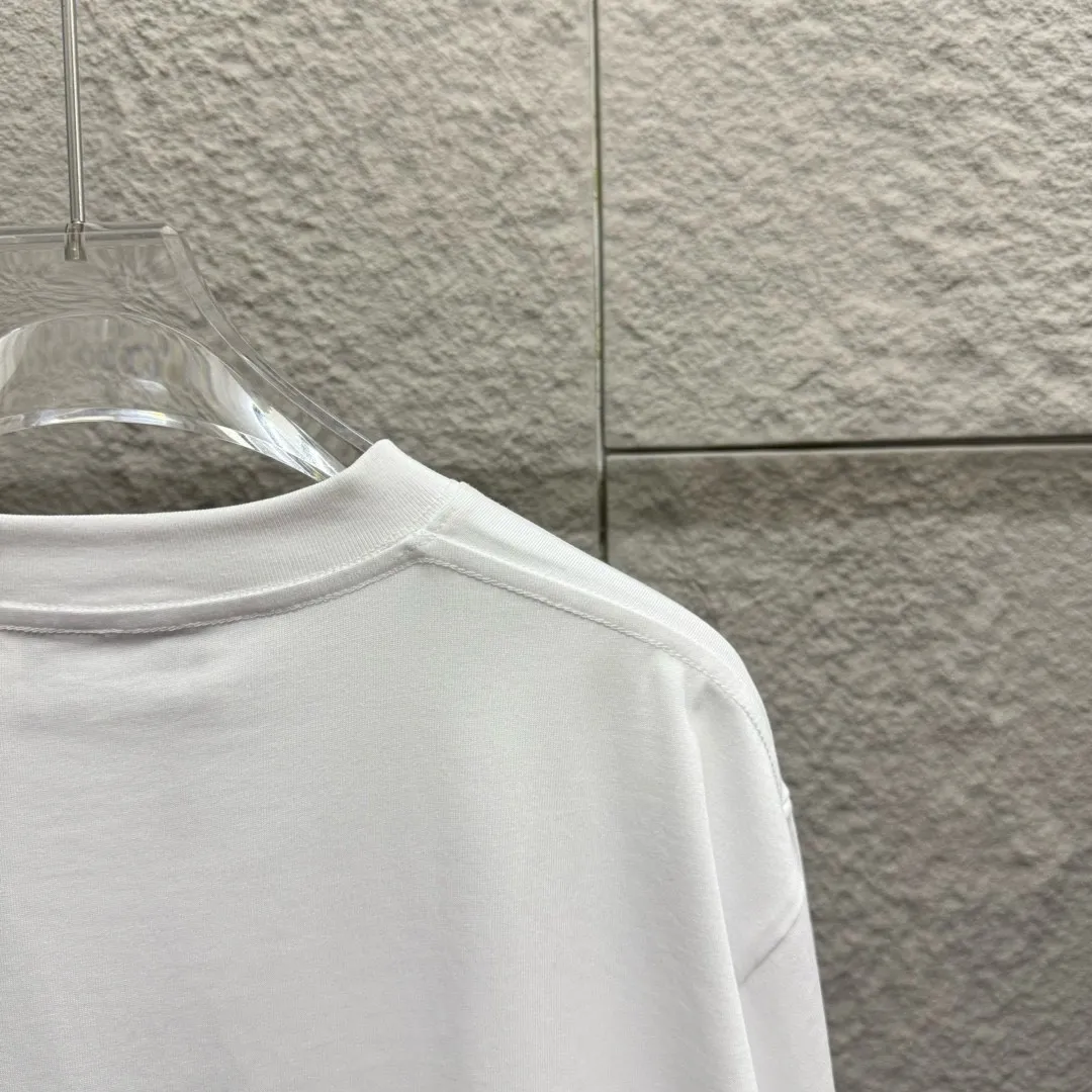 🅿️180 Celi* Celine 2025 spring and summer style Simple letter printing personalized logo Customized double yarn plain cotton fabric Short-sleeved T-shirt Unisex Size: S (90-130 catties) M (120-150 catties) L (140-165 catties) XL (160-180 catties) XXL (180-210 catties) Color: black white